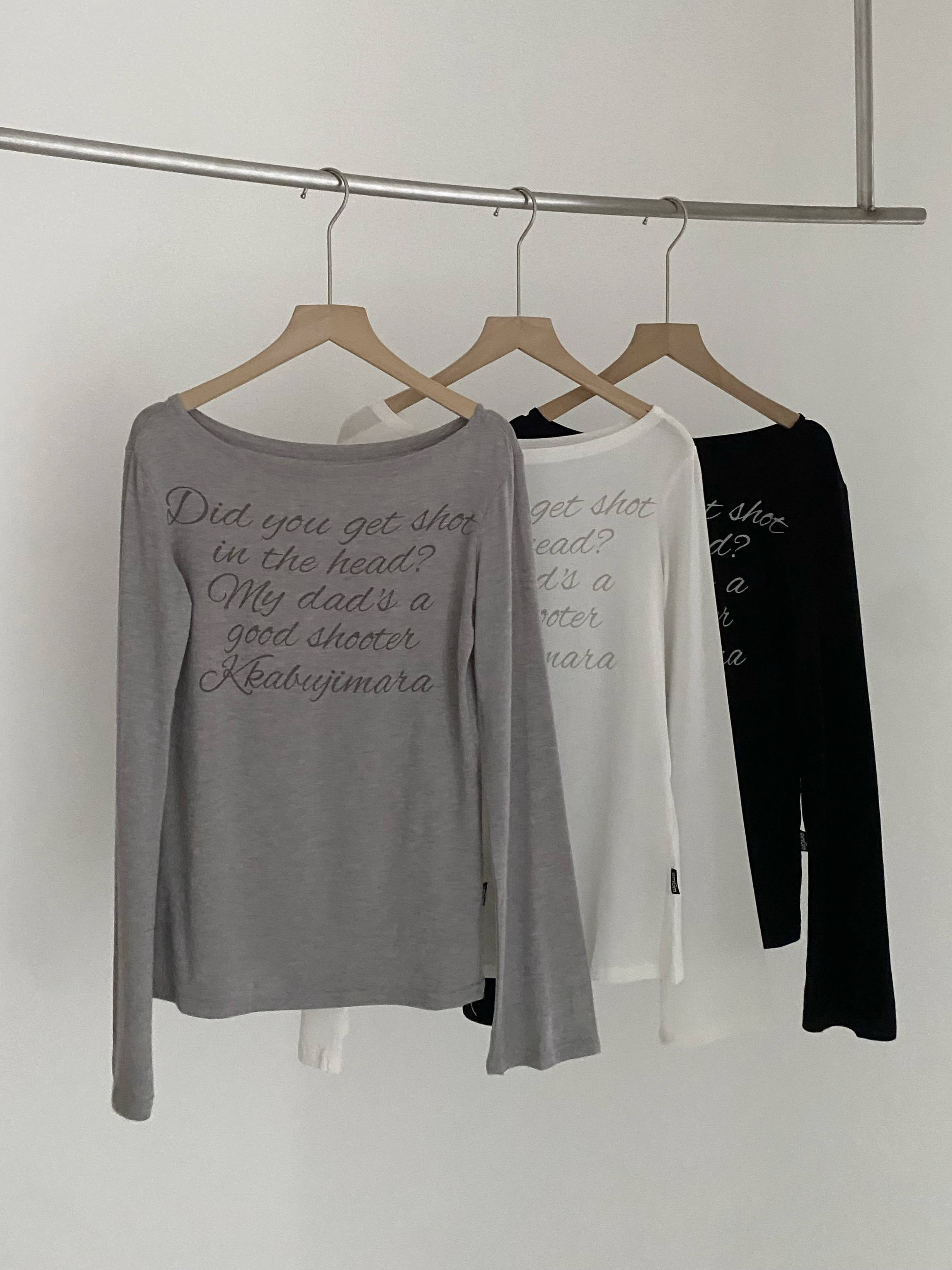 鬆弛感透膚字母長T