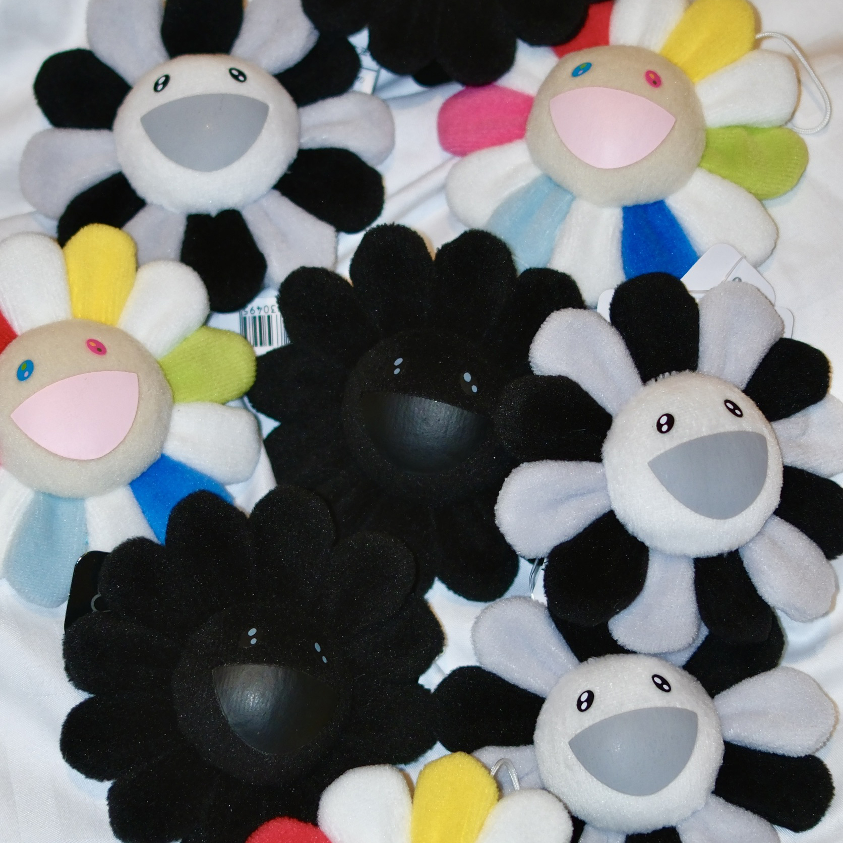 TAKASHI MURAKAMI FLOWER 村上隆 小花別針 吊飾