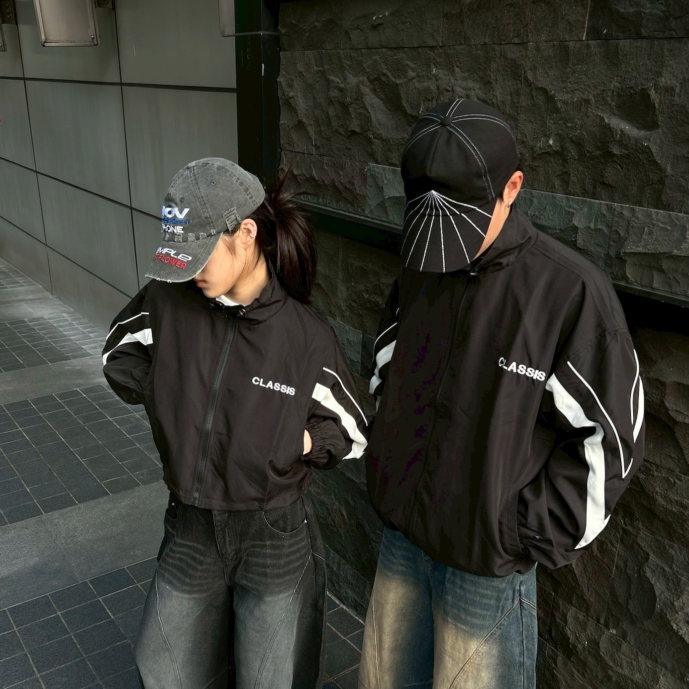 『RB』韓國情侶拼接刺繡風衣外套