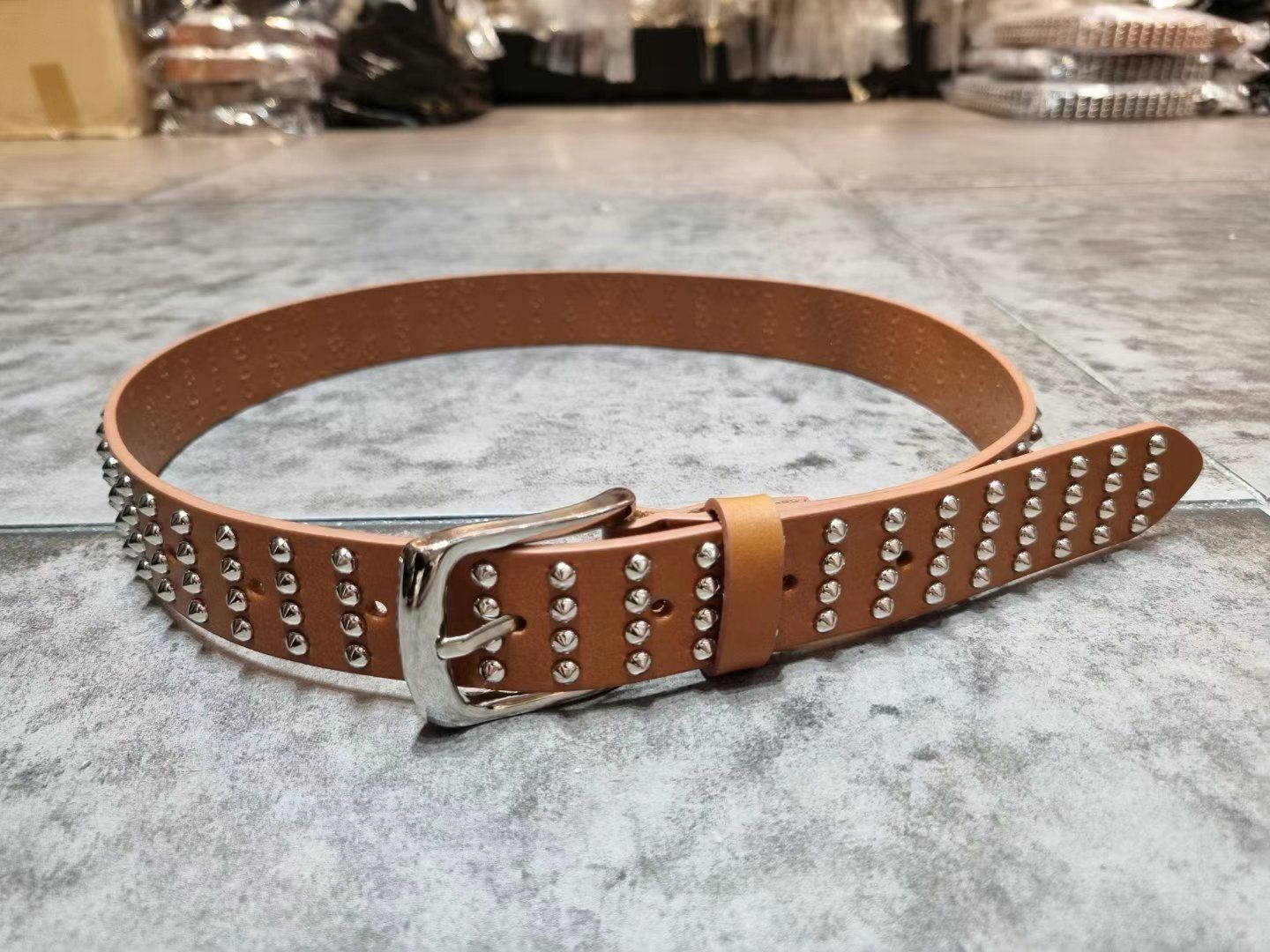 鍋釘真皮皮帶 A0034