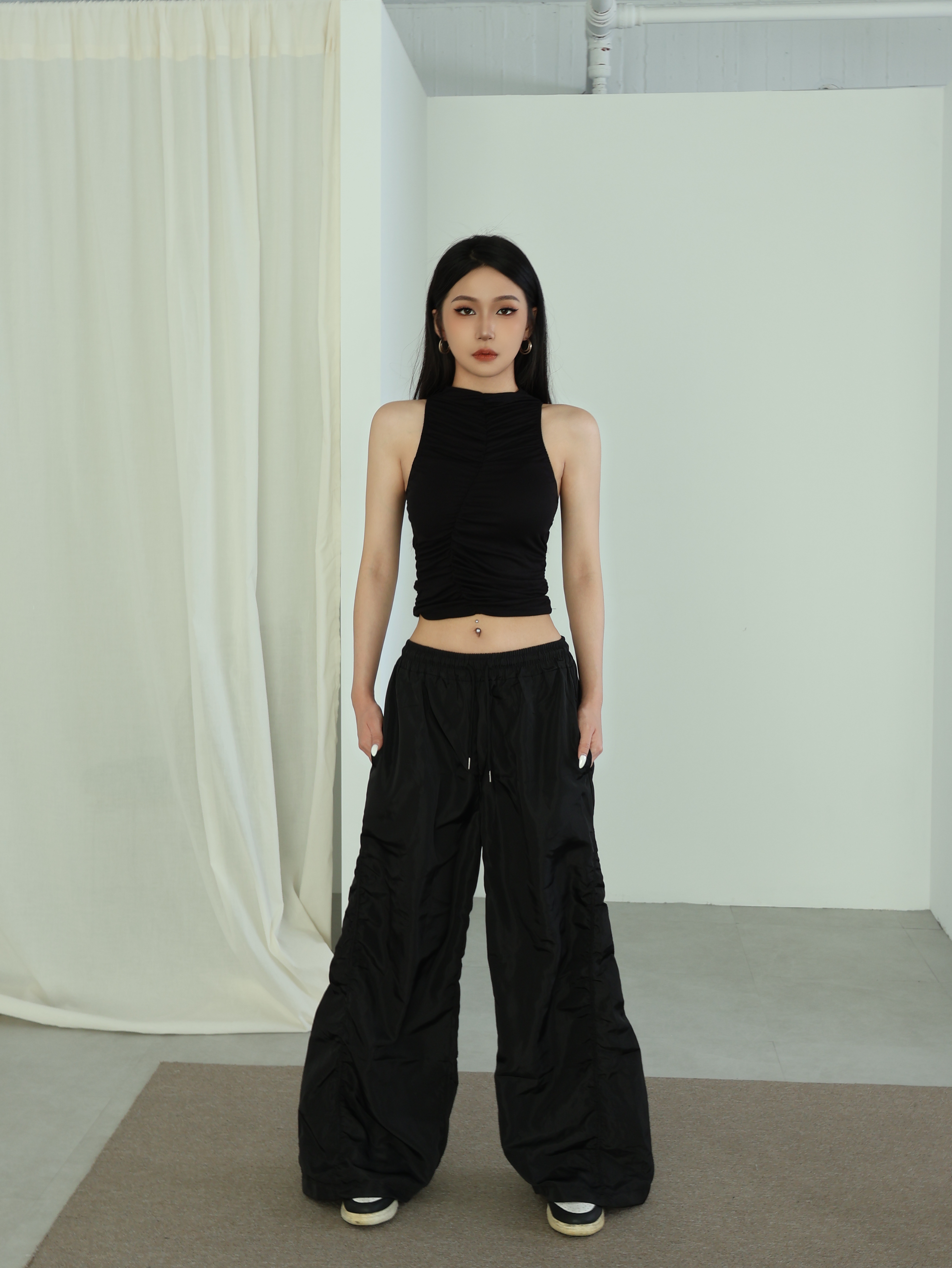 暗黑系抓皺衝鋒褲