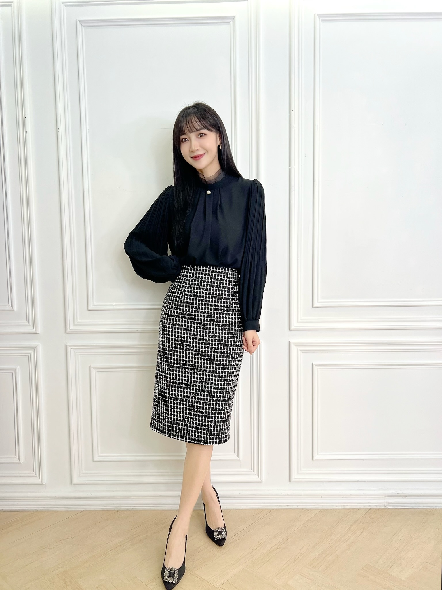 透紗珍珠立領前打褶上衣