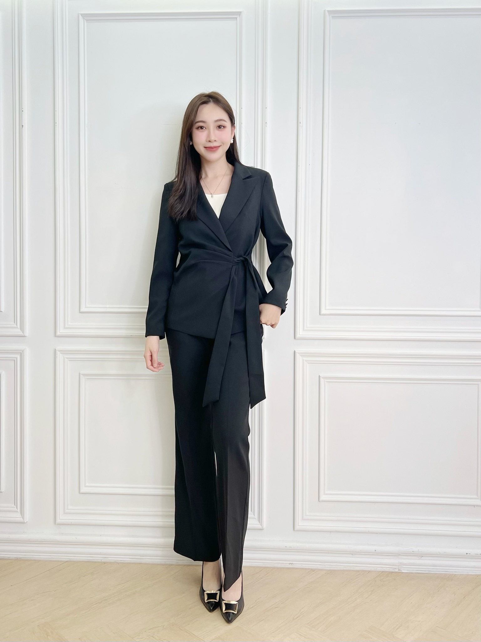 率性側綁帶西裝套裝-黑