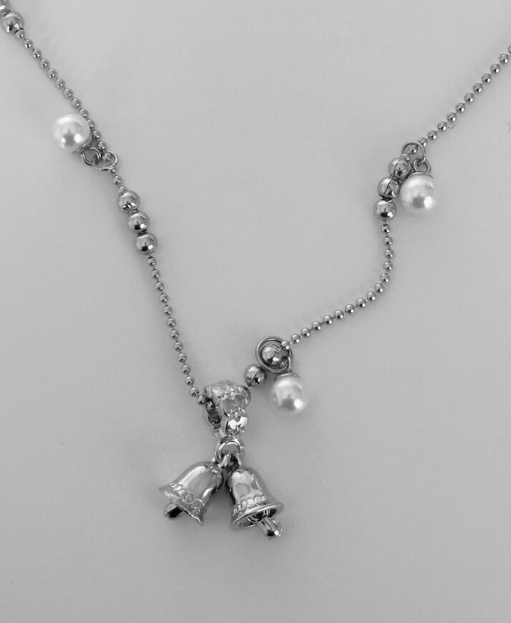 OFUSE - pearl drop necklace (bell)