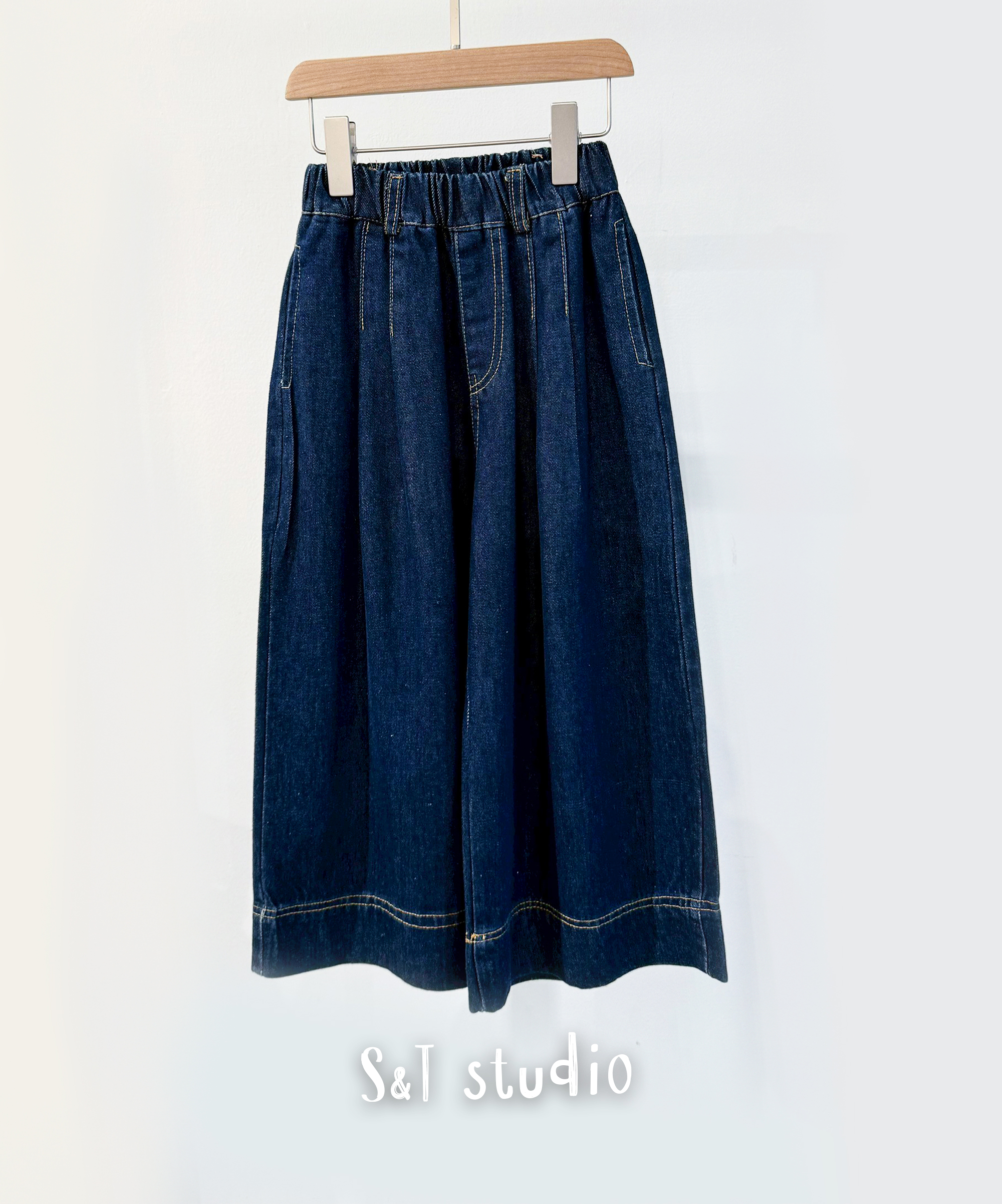 Everyday Denim 百搭寬版牛仔褲 (120-150)