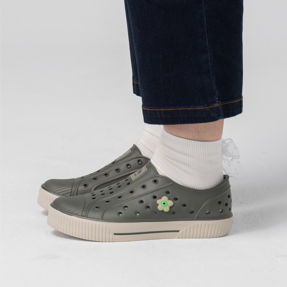 雙色洞洞餅乾水鞋 (橄欖綠)