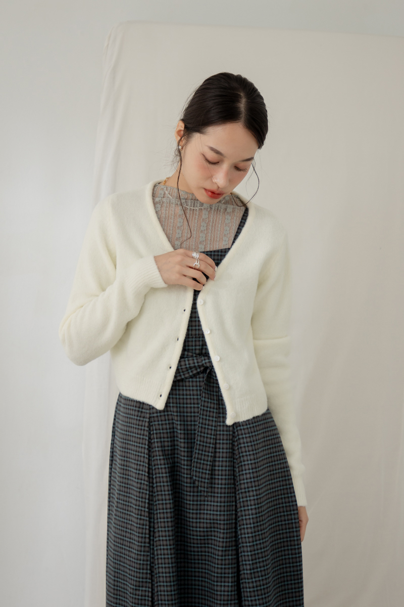 V領毛絨貝殼釦外套