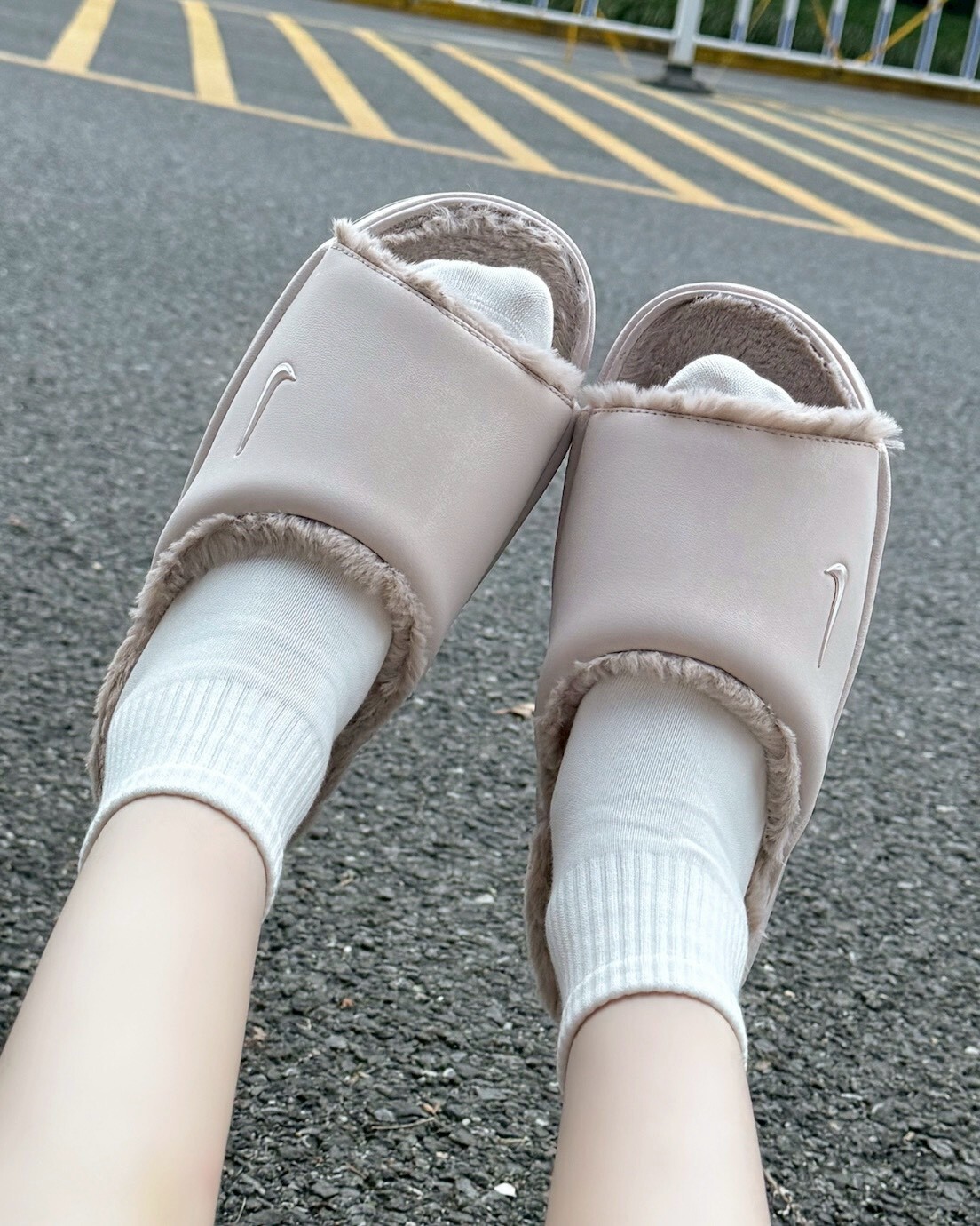 Nike Calm Elevation Fur 厚底毛毛拖 麵包拖 保暖 毛絨 拖鞋 共3色 女鞋