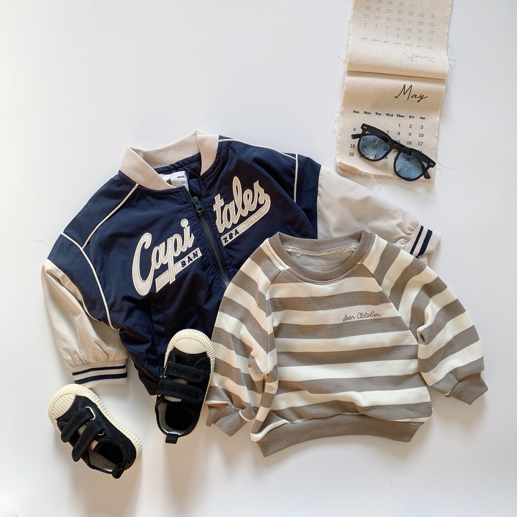 撞色字母棒球外套