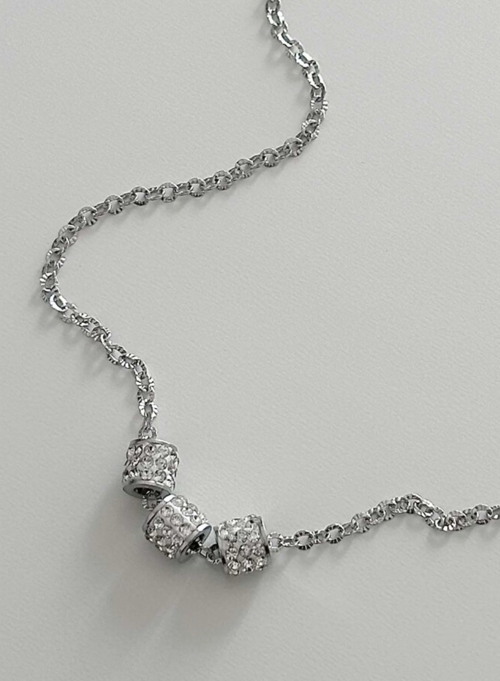 OFUSE - 3 ball cubic choker