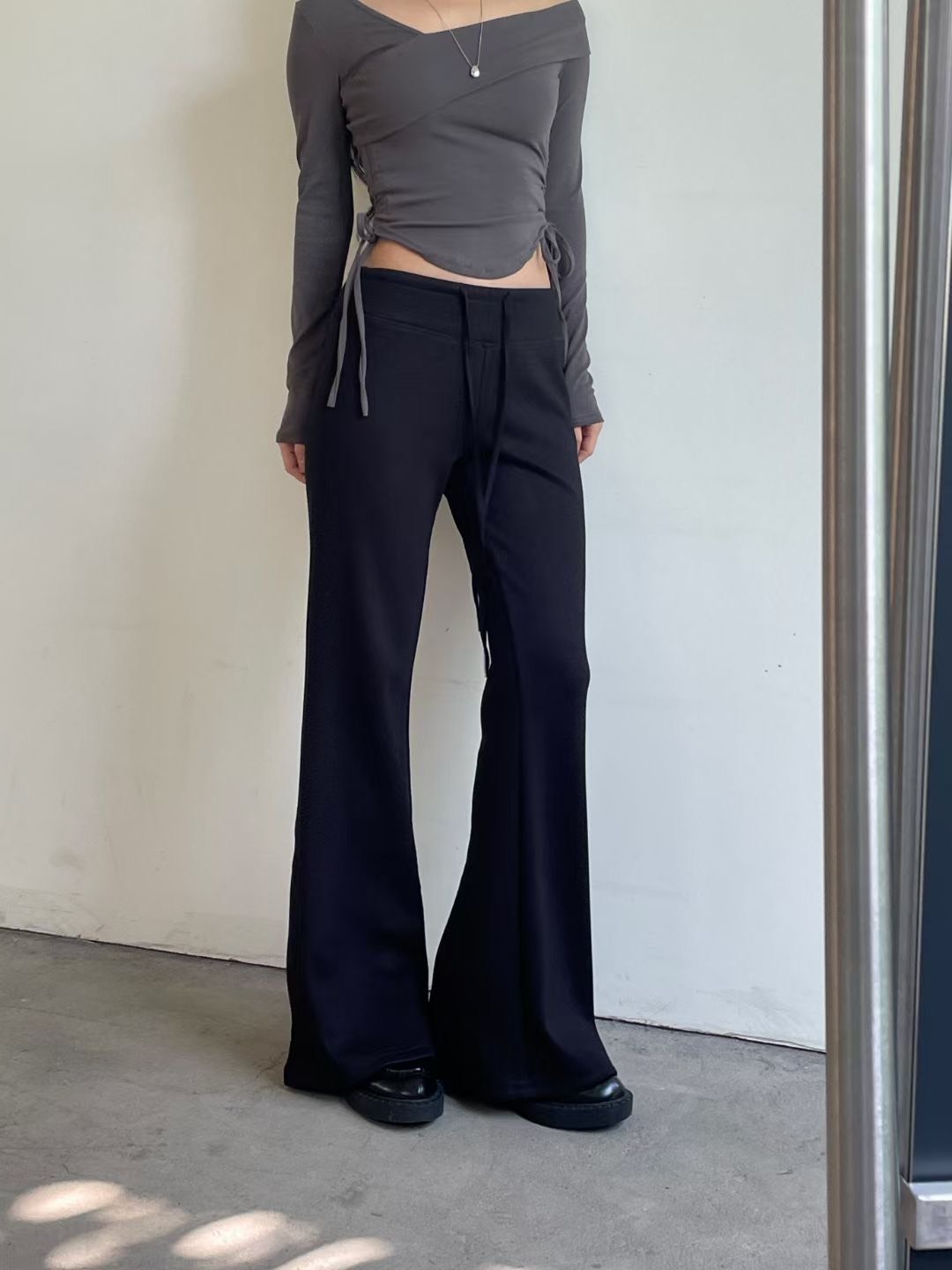 低腰休閒喇叭褲