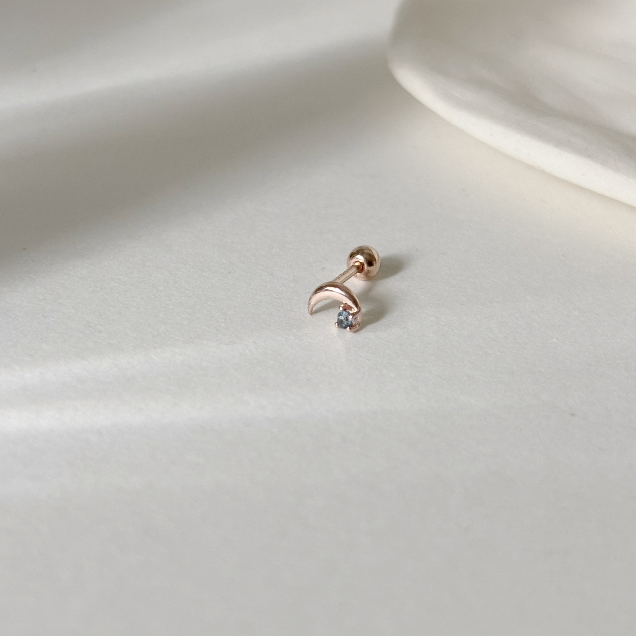 月亮倫敦托帕石轉珠耳環