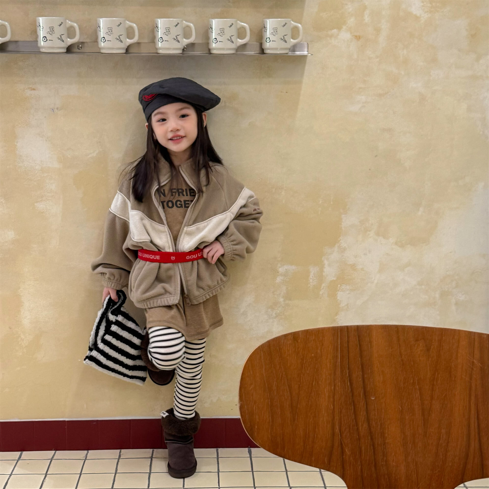 雙面絨繡字拼色立領外套(80-130)