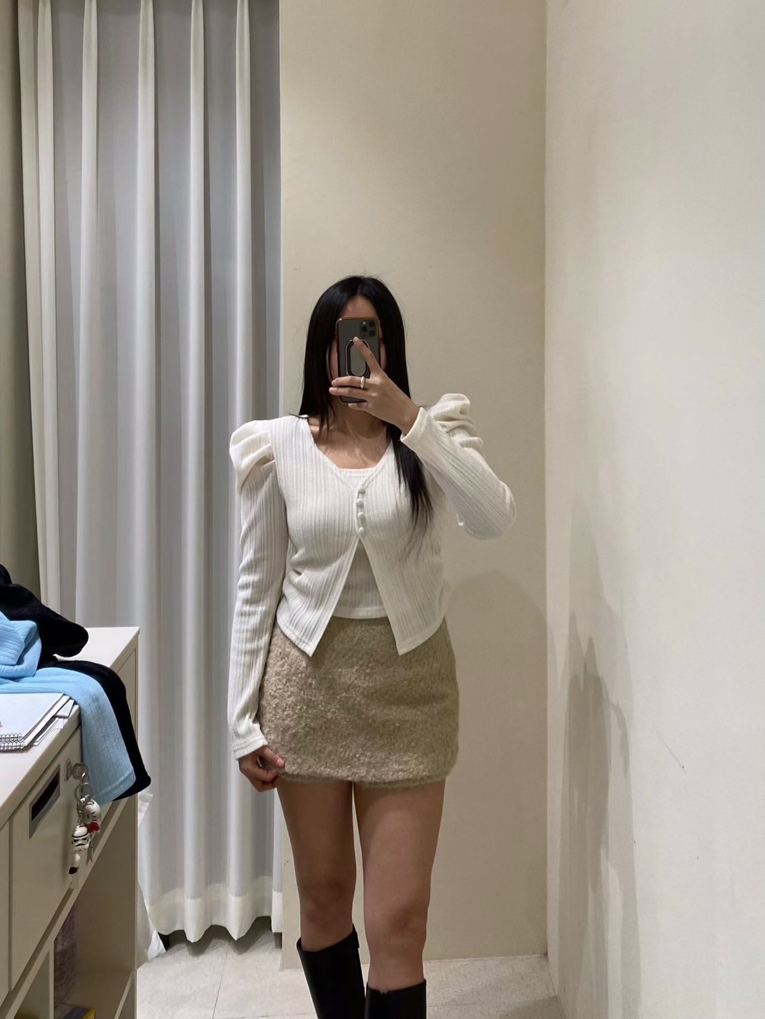 V領釦公主袖上衣