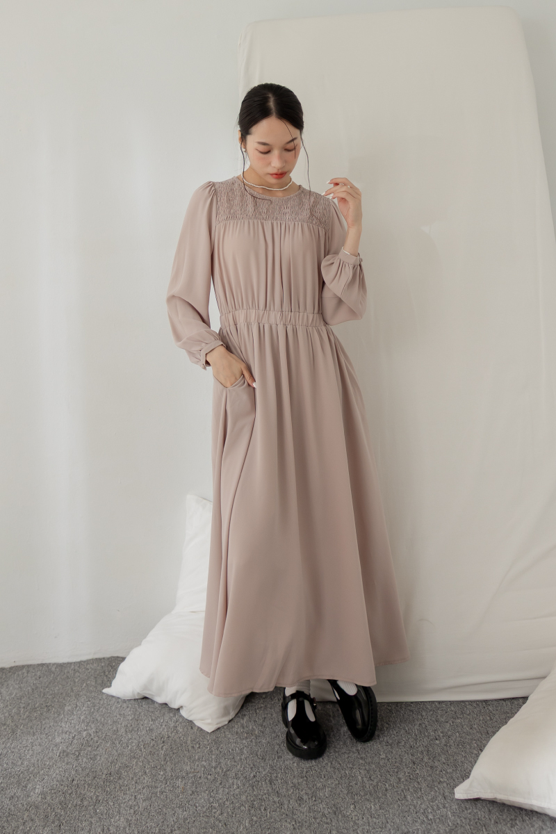 典雅抓褶造型長洋裝
