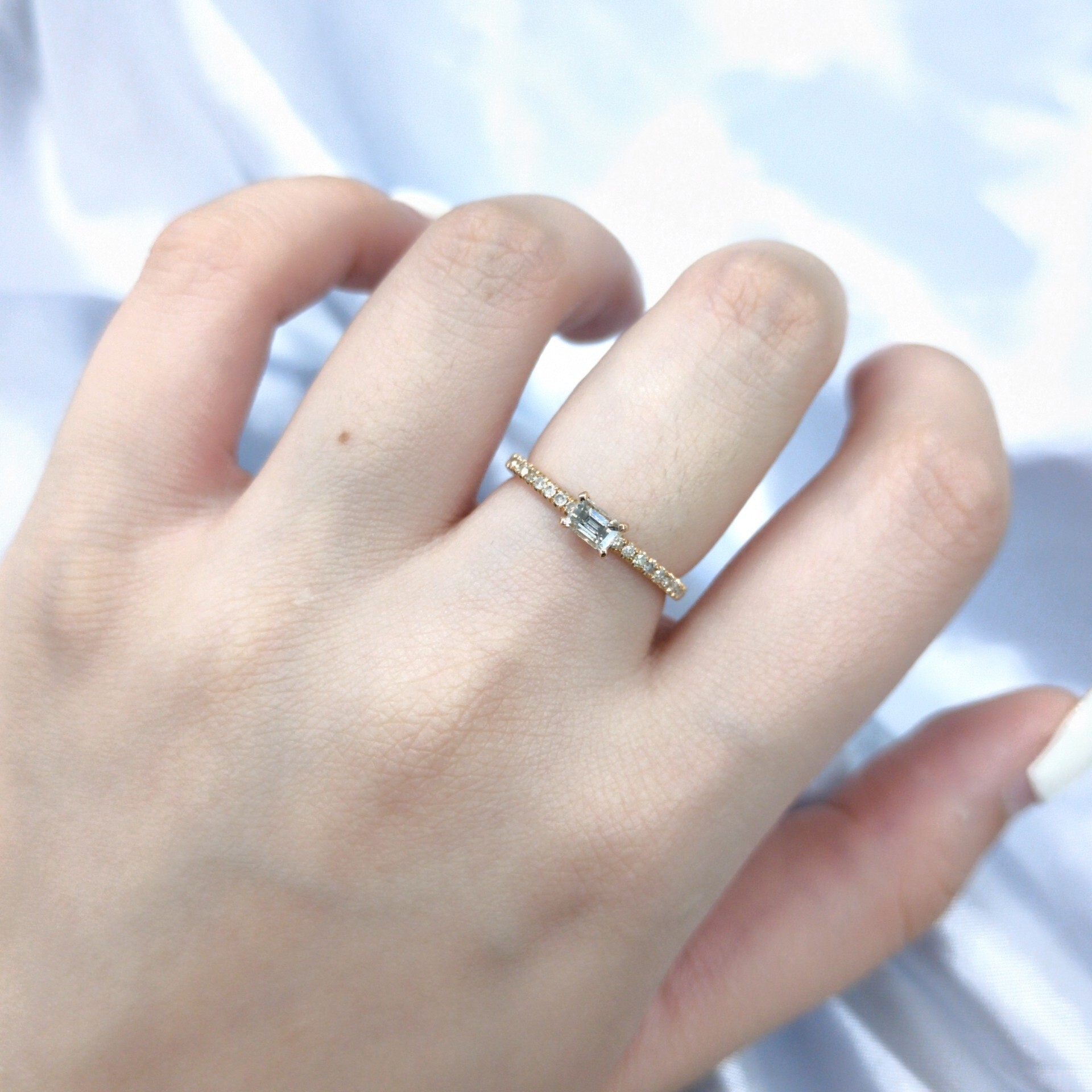 全新18K玫瑰金【單粒20份方形鑽石】配小鑽共34份鑽石戒指