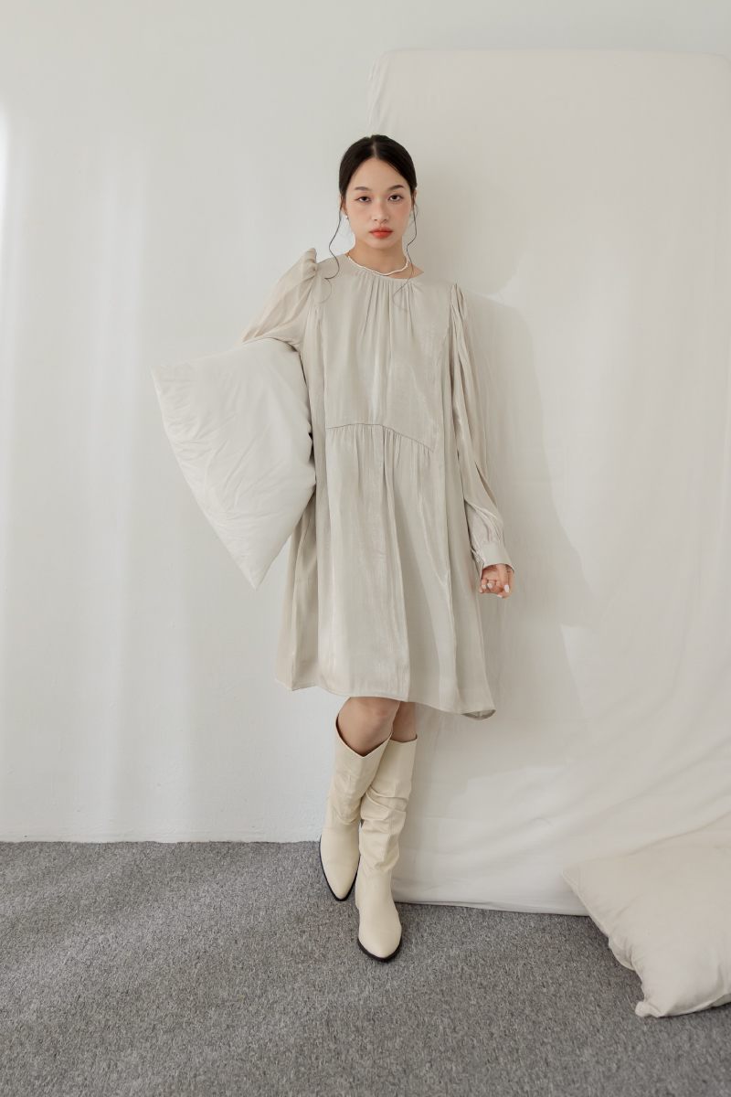 輕柔珠光抓皺短洋裝