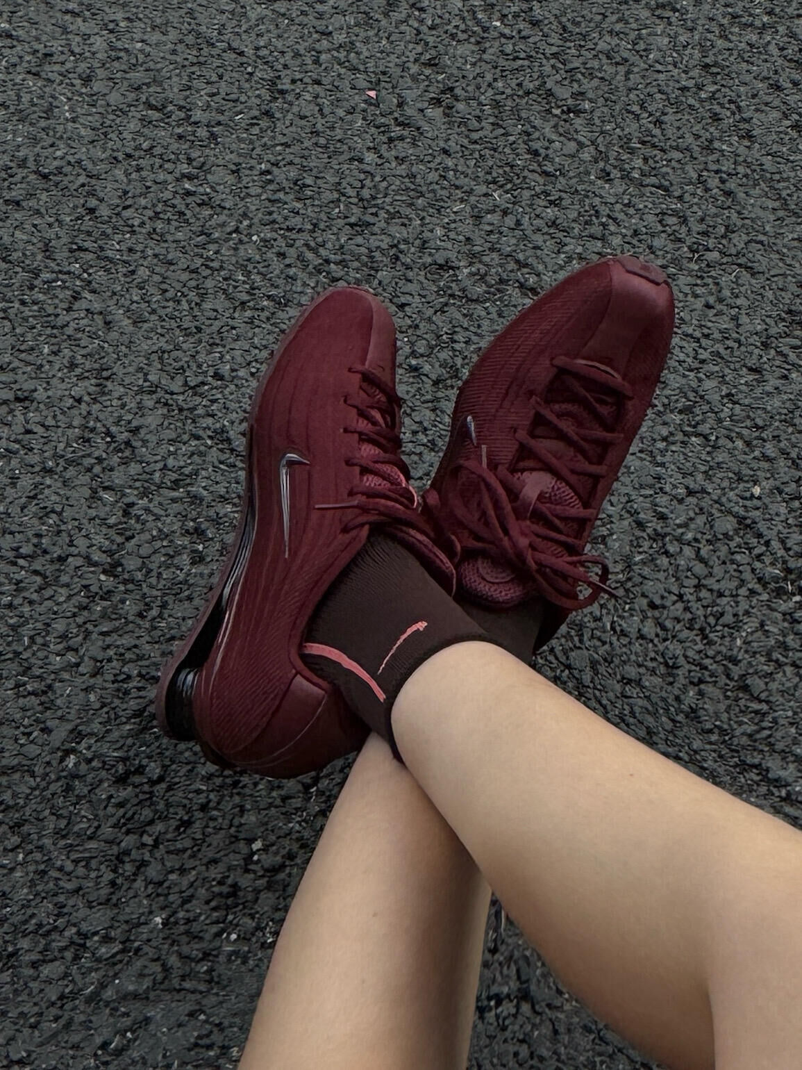 Nike SHOX Z 櫻桃紅 酒紅色 復古 慢跑鞋 彈簧鞋 女款 HQ7540-600/預購