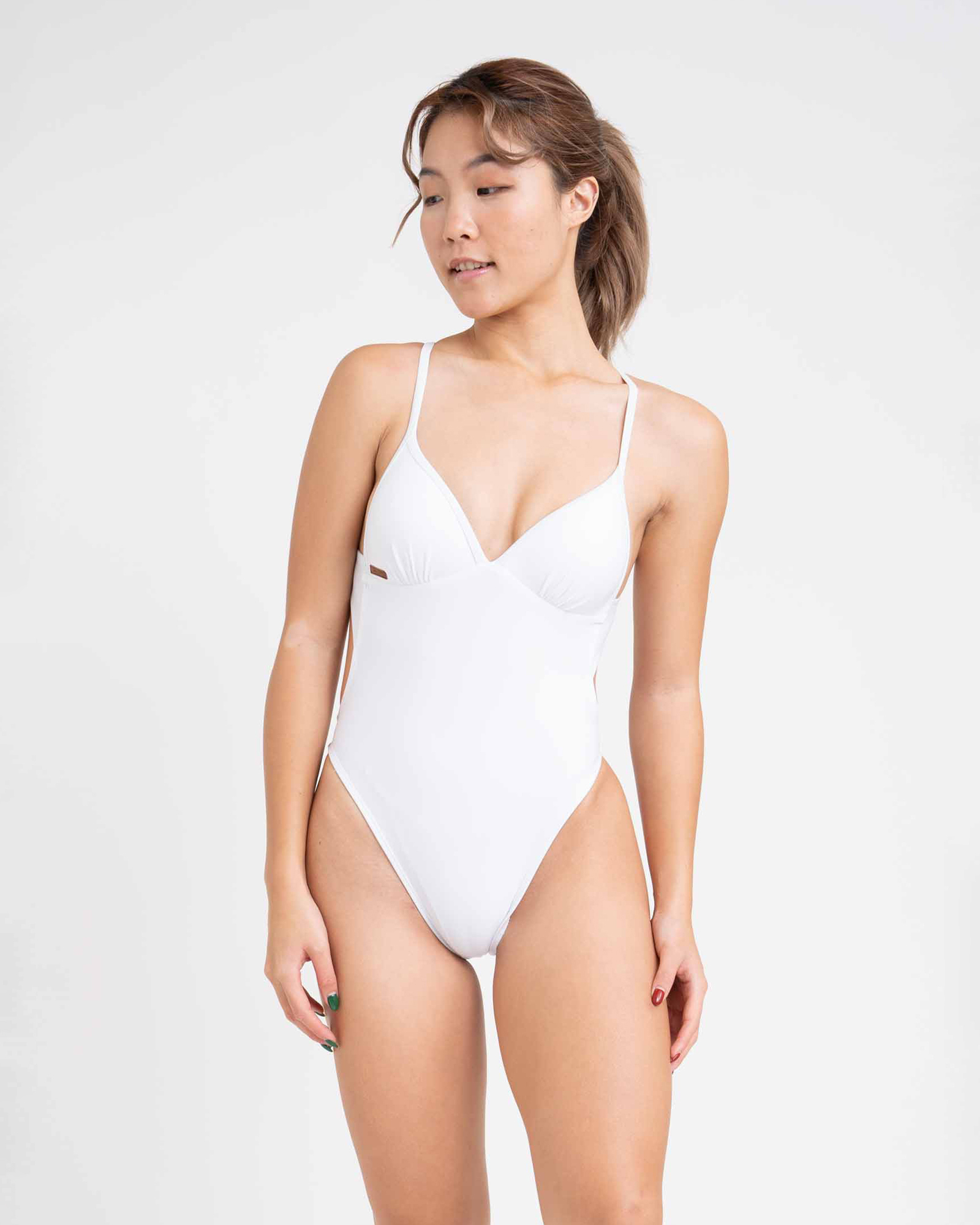 🏷️【訂製】UPVOU 三角美胸海鷗拋臀連身泳裝