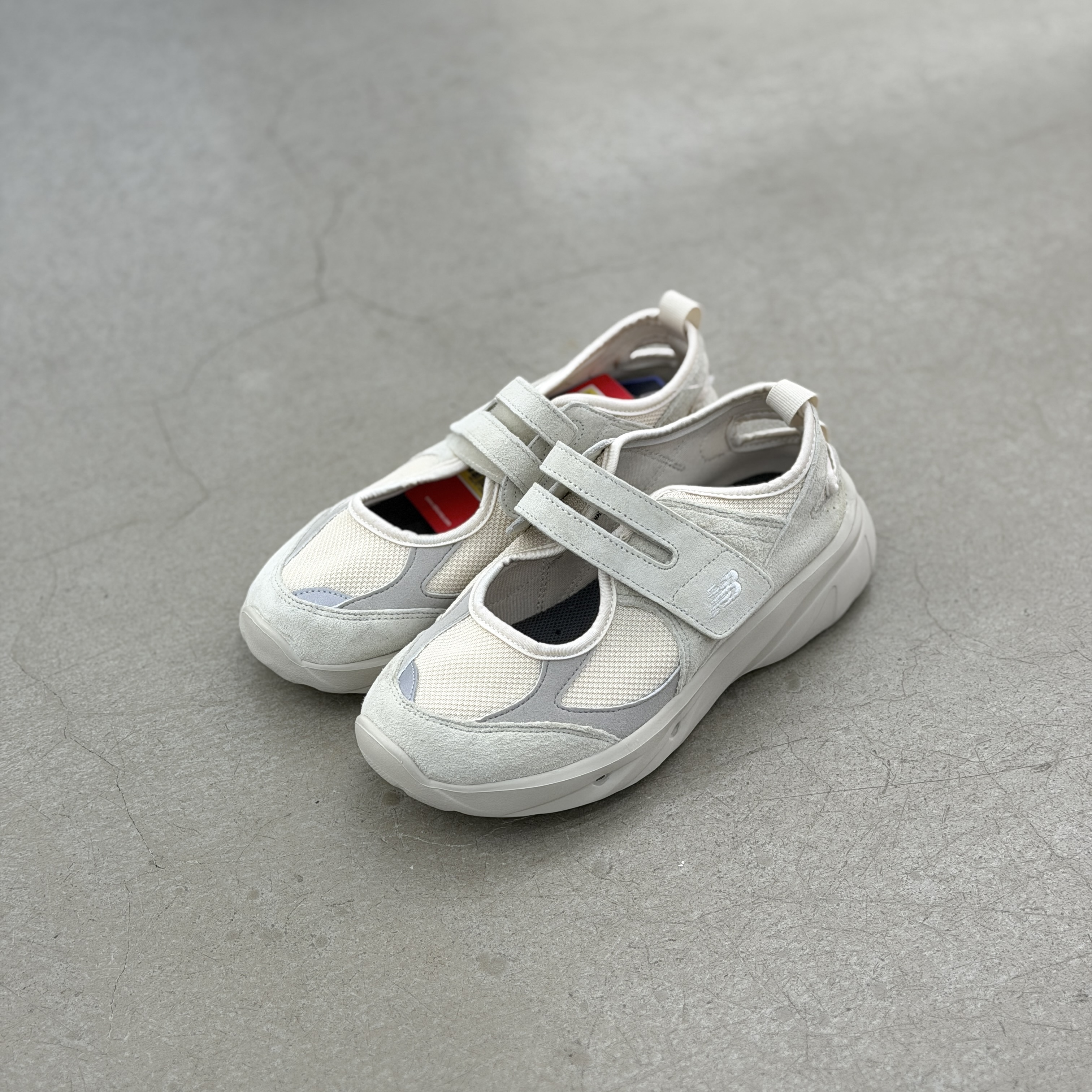 New Balance Breeze Suede- White