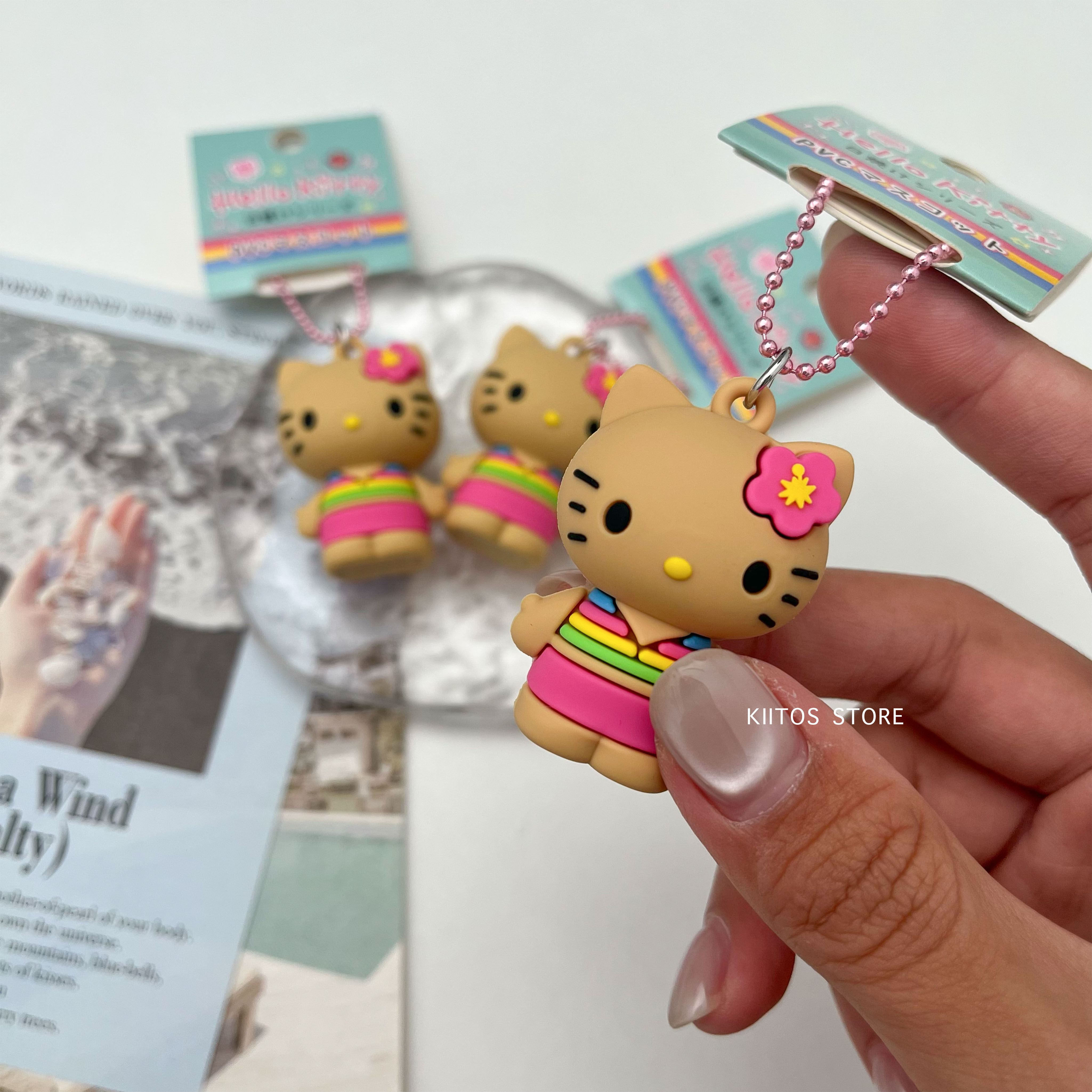 【現貨】日本 Hello Kitty 黑皮系列 焦糖 凱蒂貓 夏威夷 小公仔 吊飾