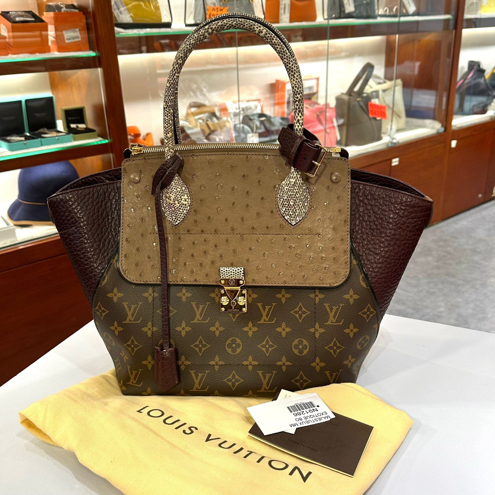 收藏級限量版!!! 未使用品!!! LV手挽袋 N91286 鴕鳥皮拼蜥蜴皮 MONOGRAM  #兩年免費保養 #BRAND NEW #香榭站正品