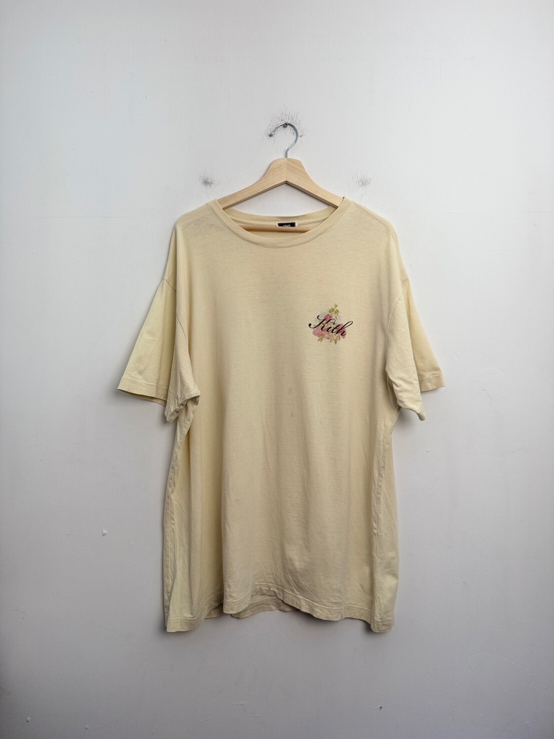 Kith Flowers Shirt Mens Large Relaxed Beige Floral Sandrift Vintage Tee SIZE XL