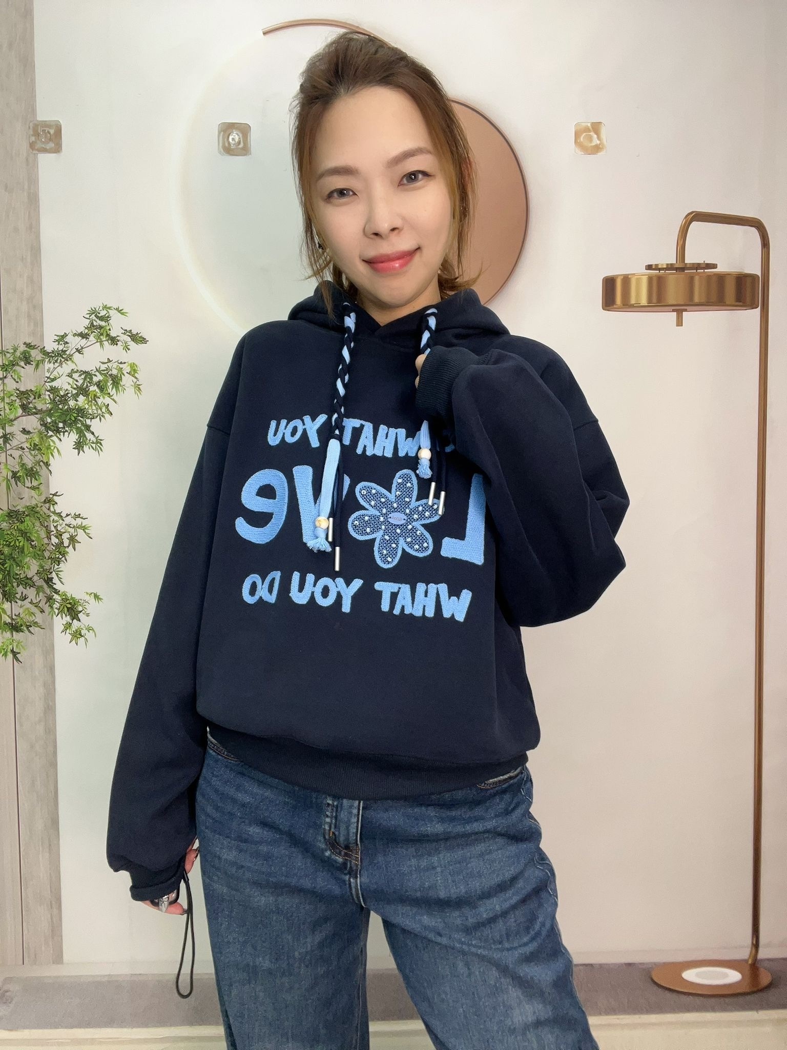 Mar 型格有帽英文字top~121AH