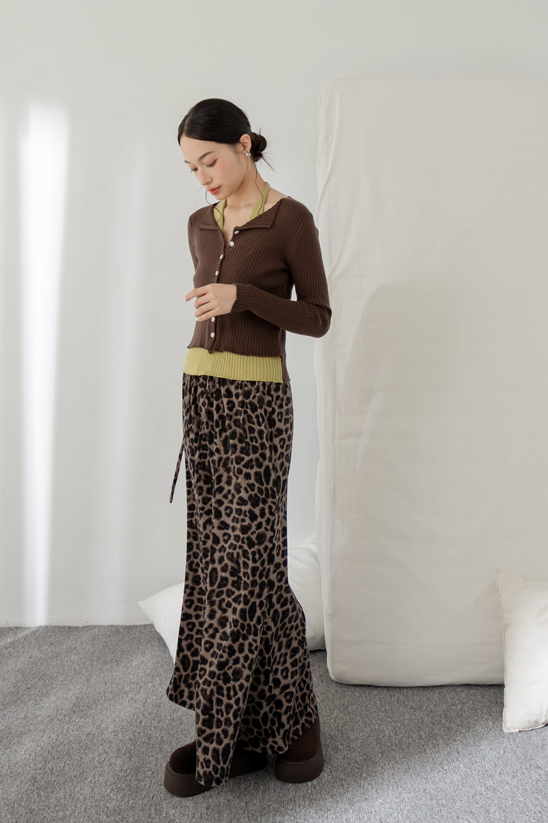 繞脖假兩件撞色針織上衣