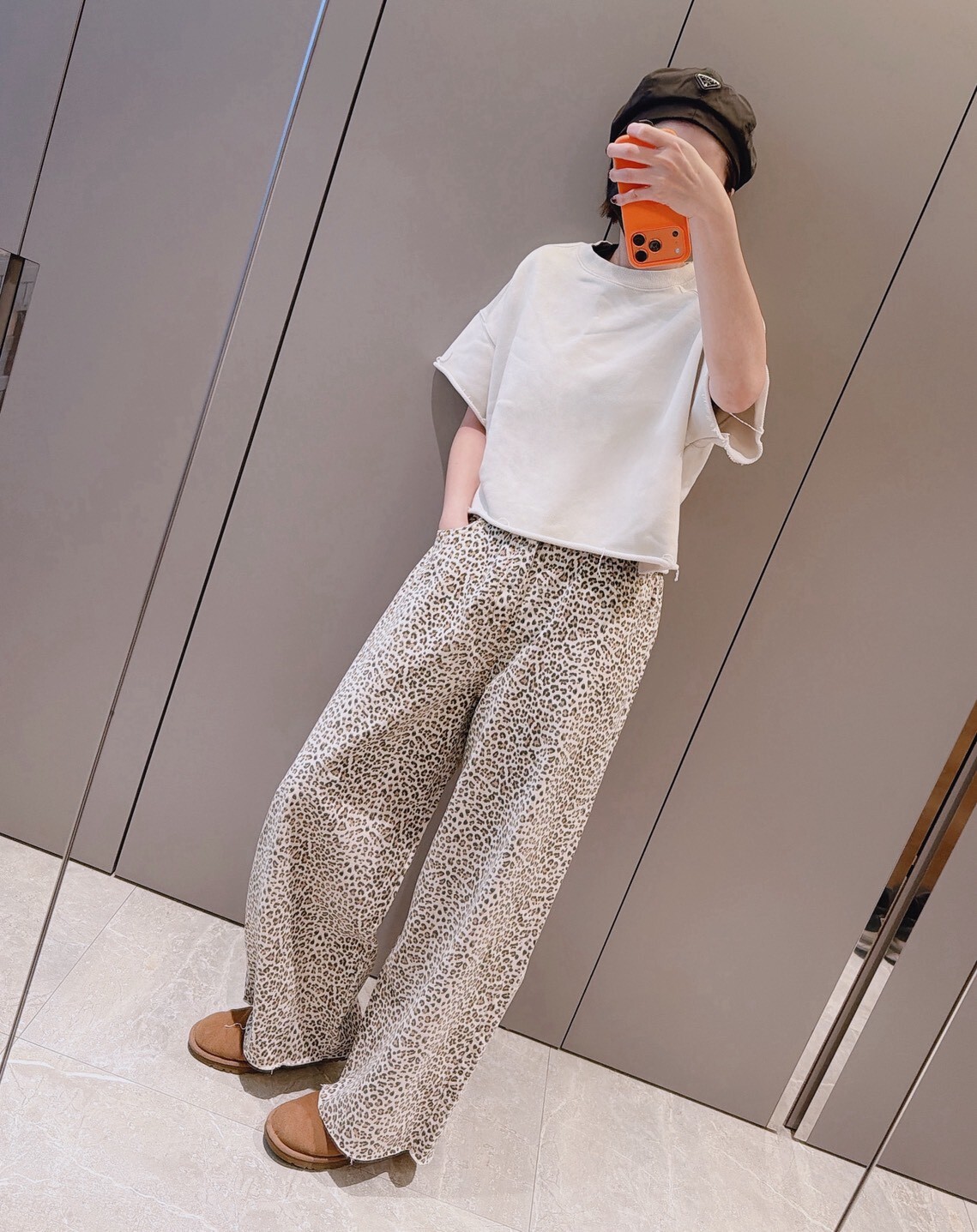 ᴴᴼᵀ ▸▸店長推薦◃◃ 秋冬新款/短版包肩大學t MANIFEST正韓🇰🇷