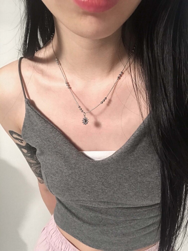 OFUSE - flower ball necklace