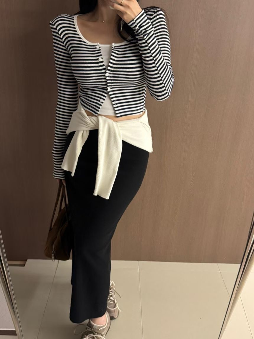 條紋假兩件墊肩上衣