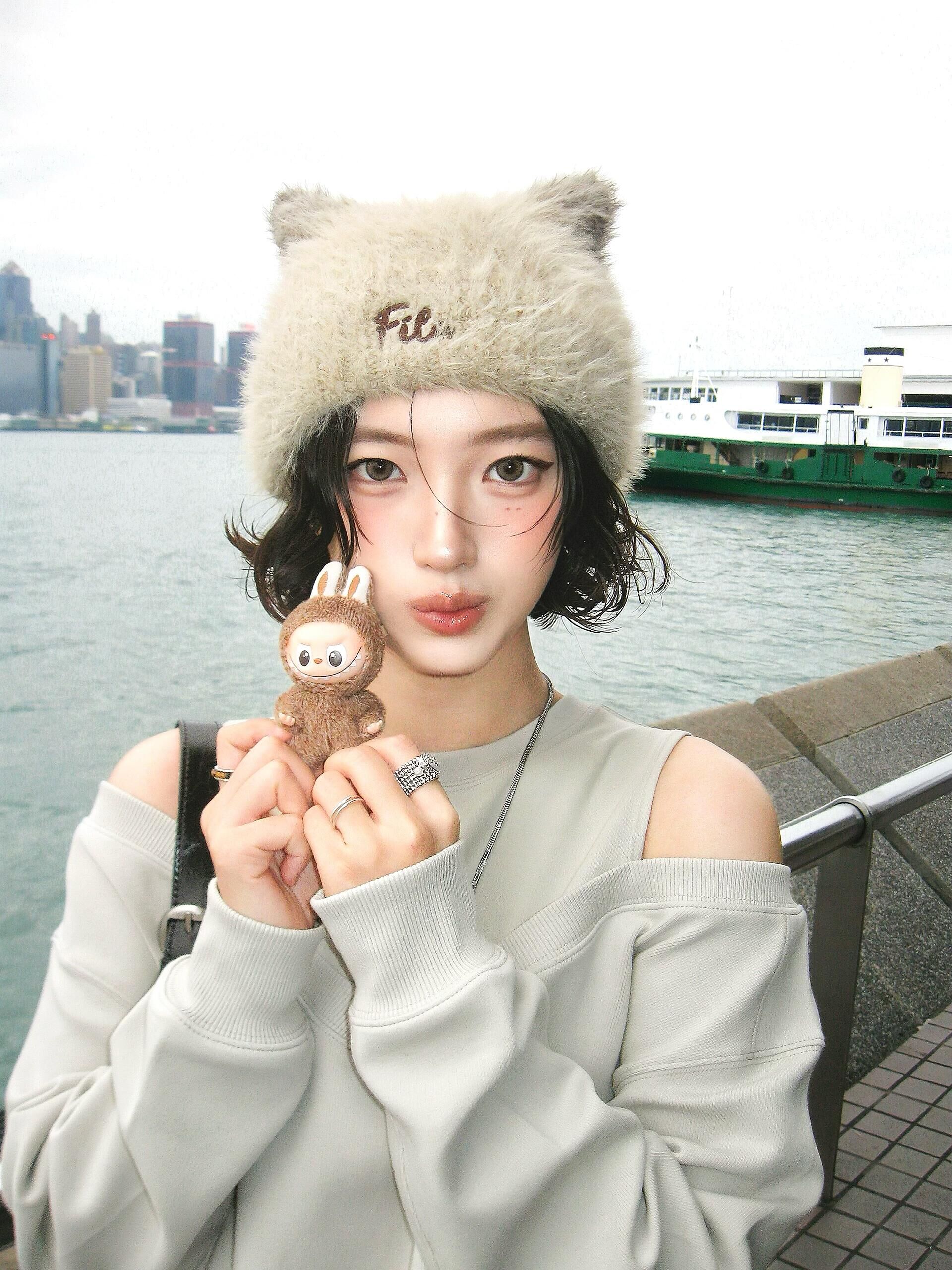 代購-FILA 毛絨絨 貓耳 毛帽 共5色