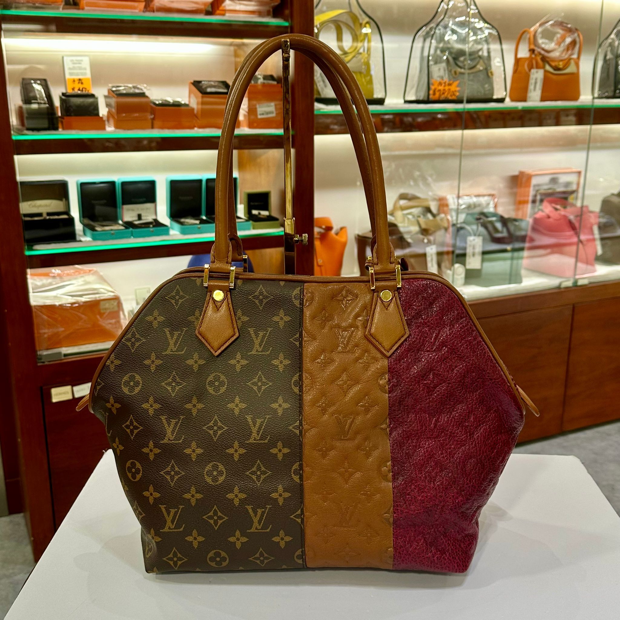 限量版!!! 收藏款!!! 98%NEW二手LV單肩包/托特包,M40503, MONOGRAM BLOCKS/金棕色/波爾多紅壓花牛皮,三拼色, #兩年免費保養 #香榭站正品