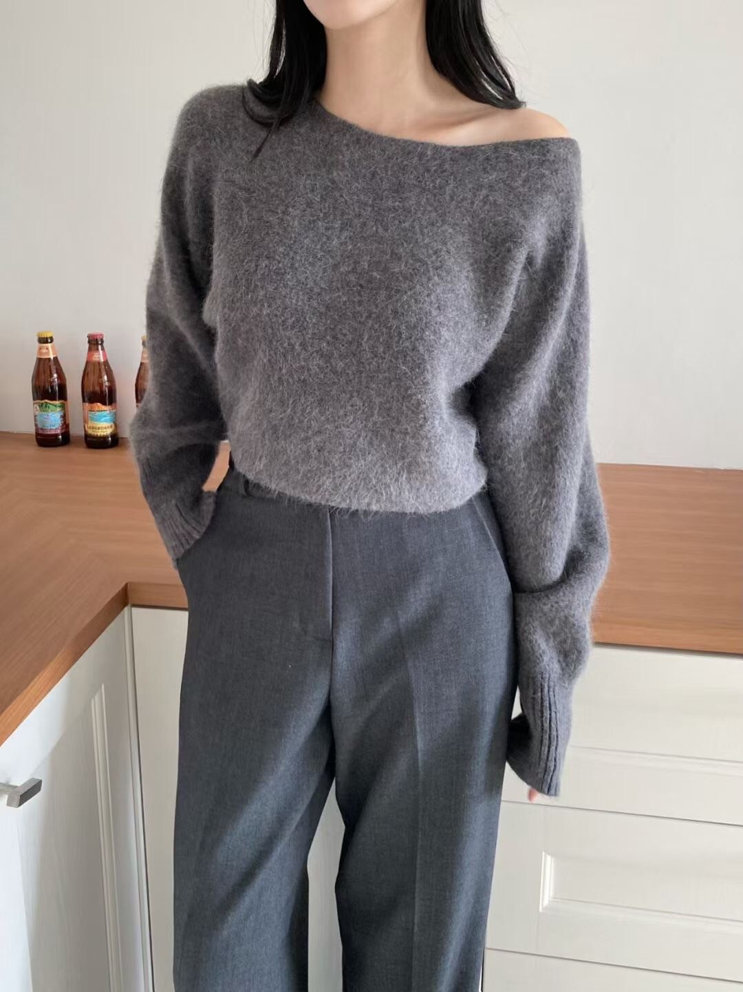 單邊露肩造型毛海感針織上衣毛衣 / 3色