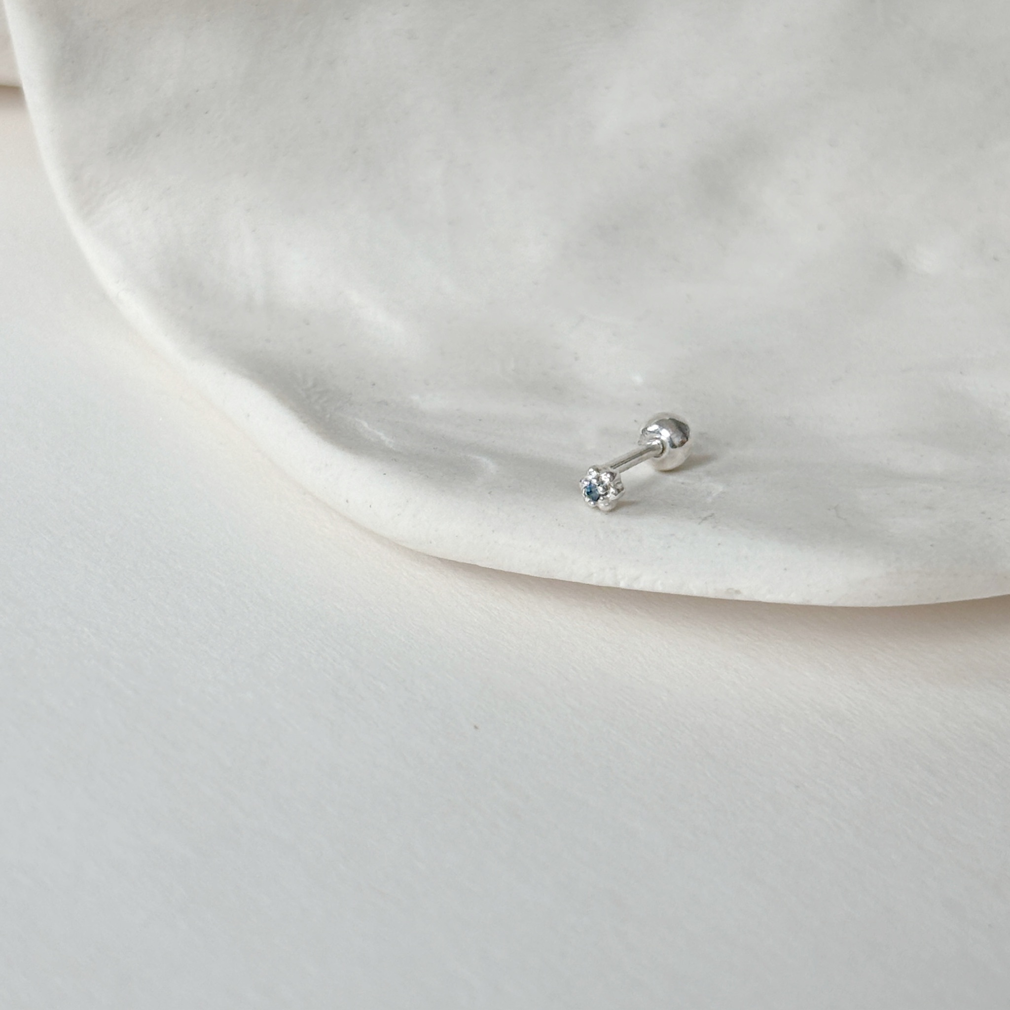 超迷你小花倫敦托帕石轉珠耳環