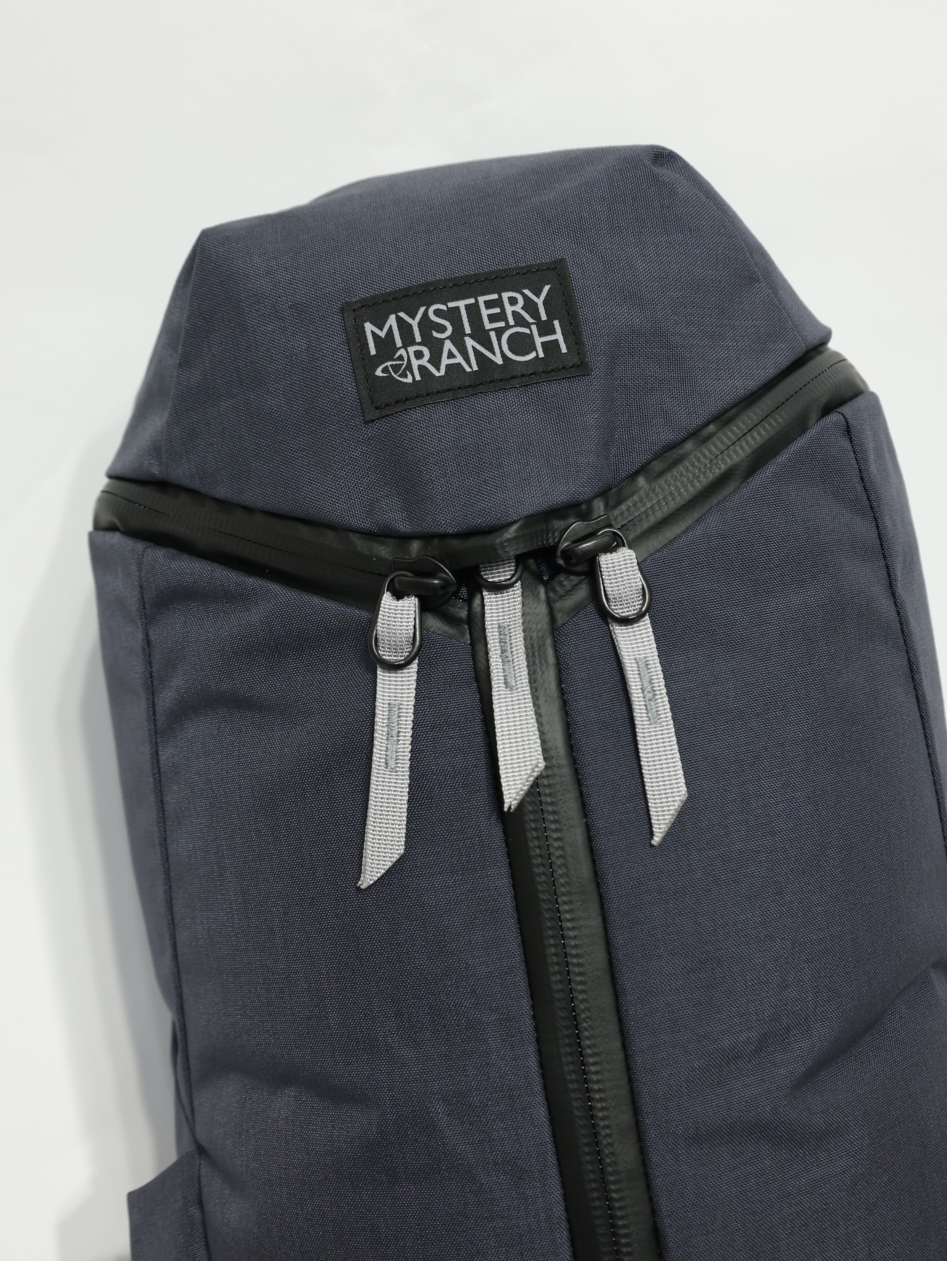 MYSTERY RANCH  Catalyst 22 背包 MR 112900