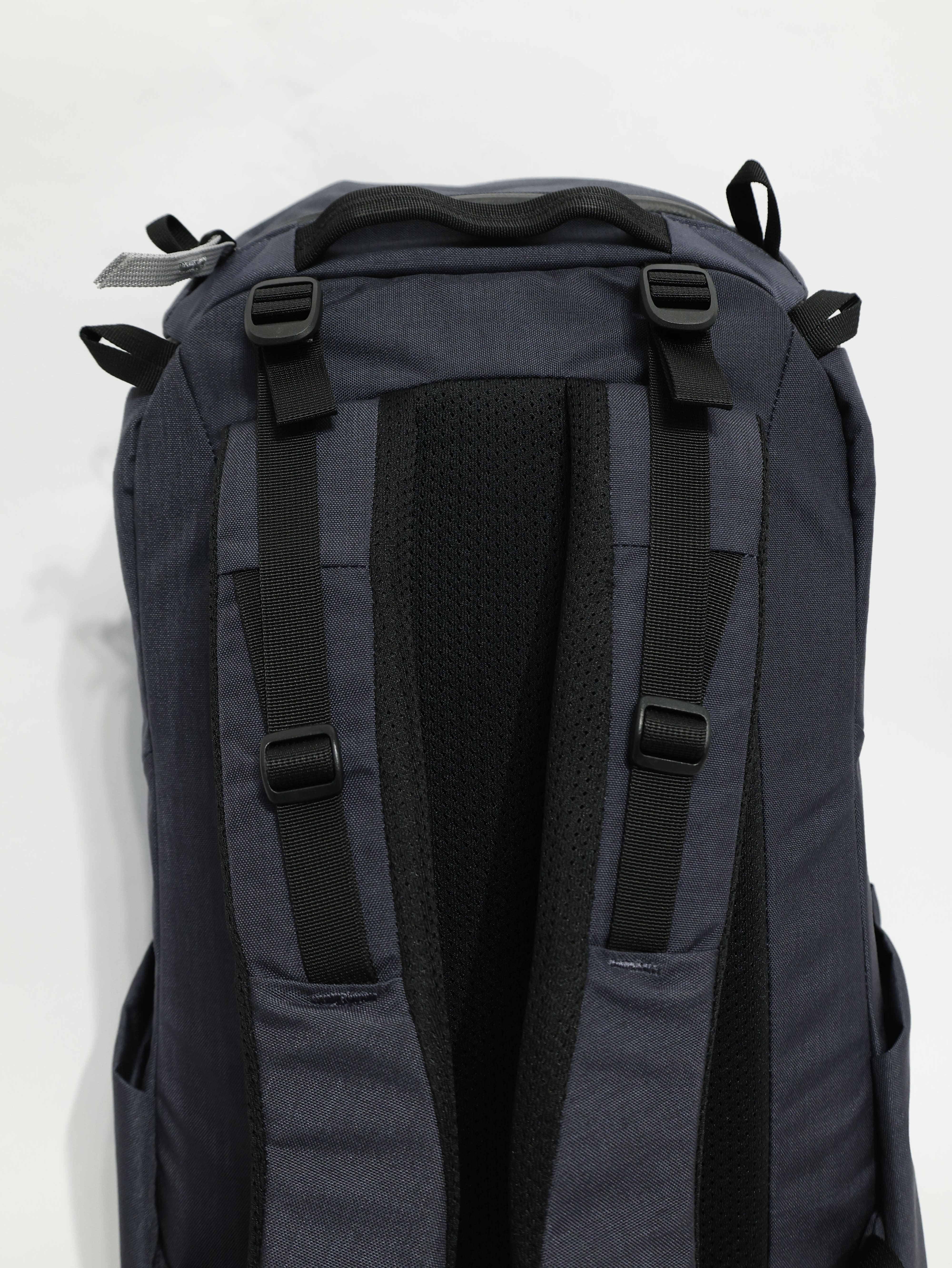 MYSTERY RANCH  Catalyst 22 背包 MR 112900
