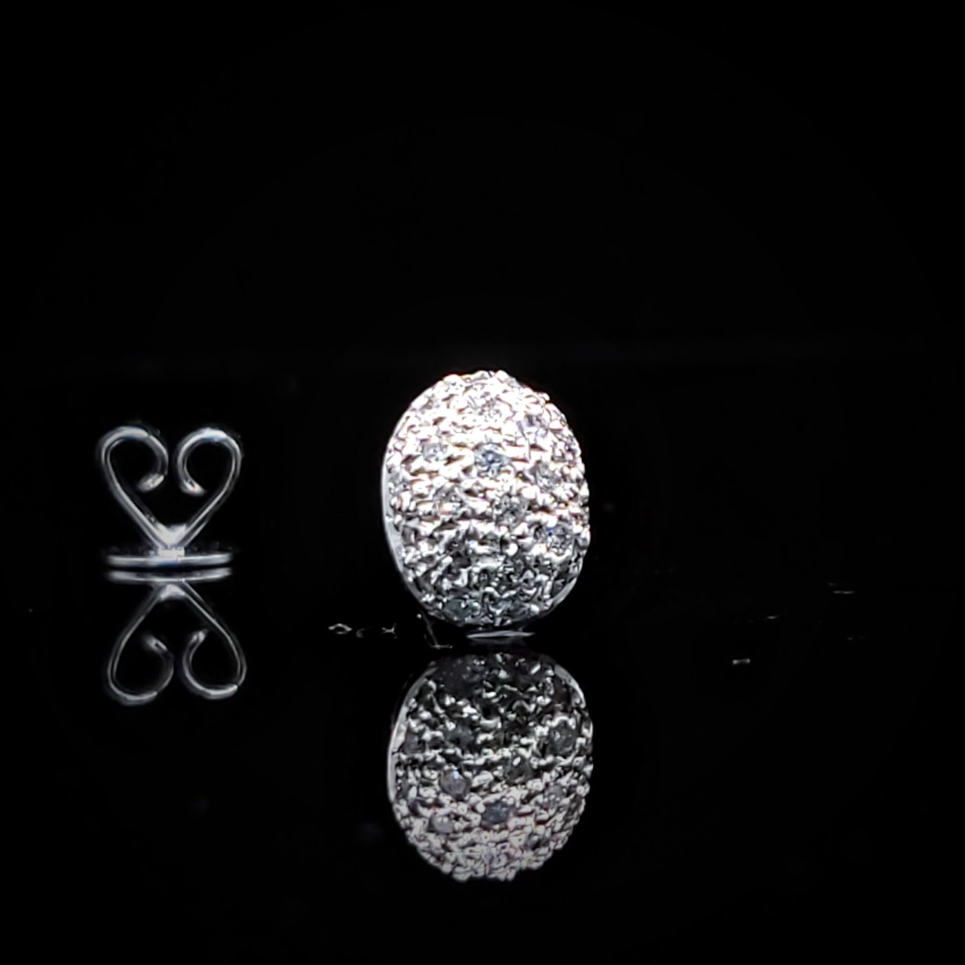 18K White Gold 0.18ct Diamond Single Earrings