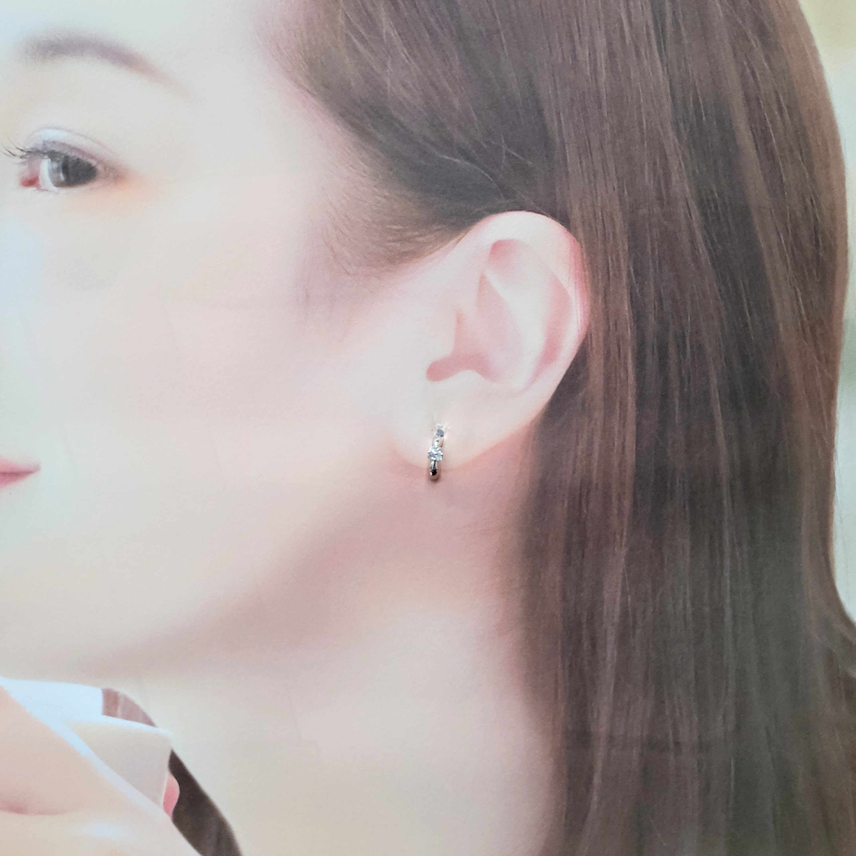 全新18K白金5份鑽石單圈耳環