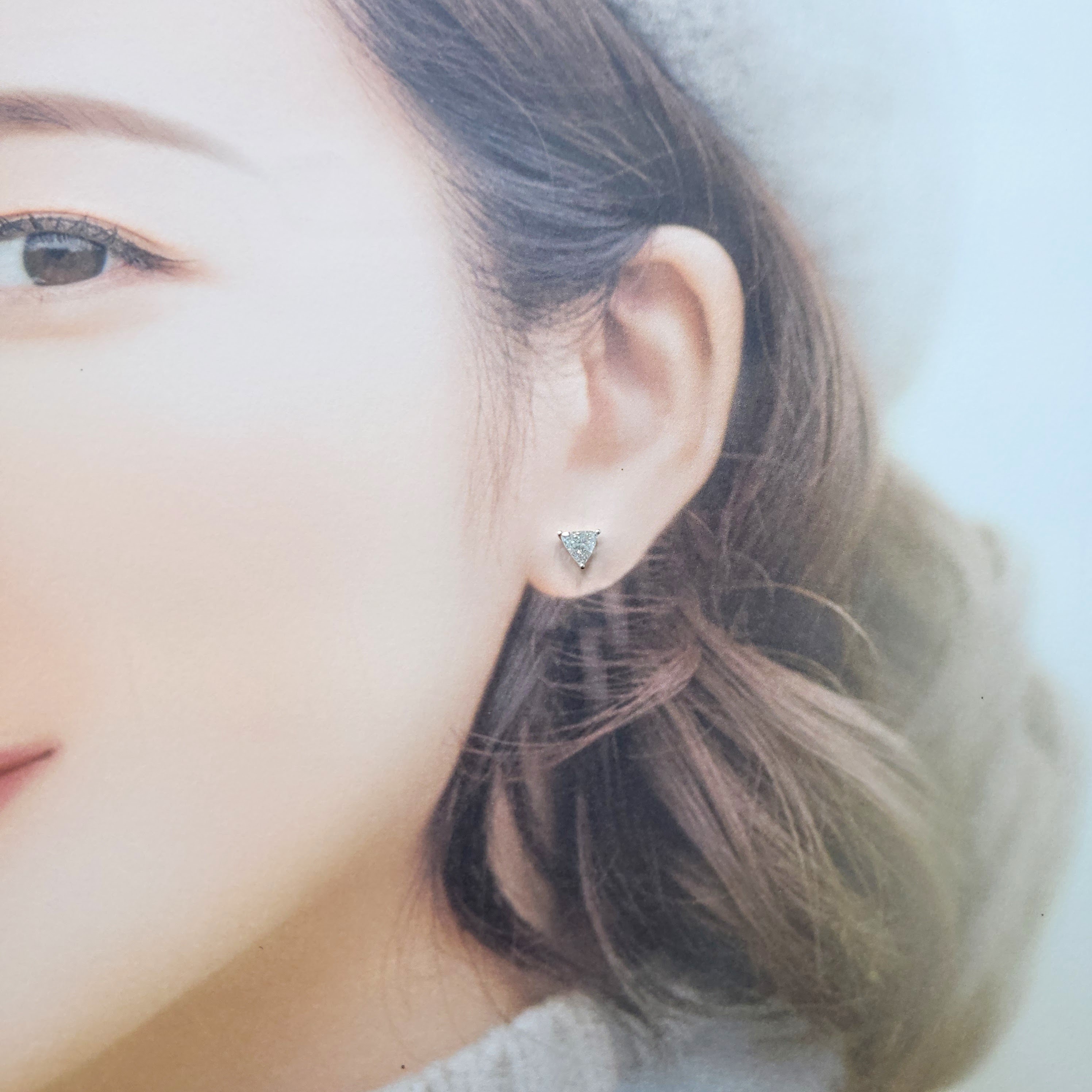 18K White Gold 0.34ct Triangle Cut Diamond Single Earrings