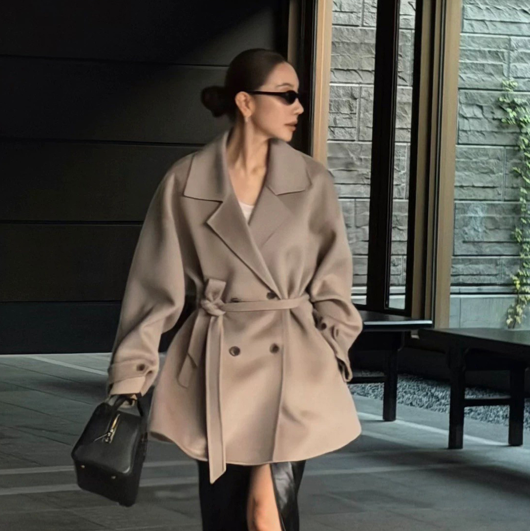 奶茶杏綁帶雙排釦V領羊毛大衣外套-S-L (Elegant & Love)