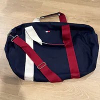 [S] TOMMY HILFIGER SKY CAPTAIN XA00058 COLORBLOCK TOMMY FLAG DUFFLE, 198296259087 (SUZZ52)