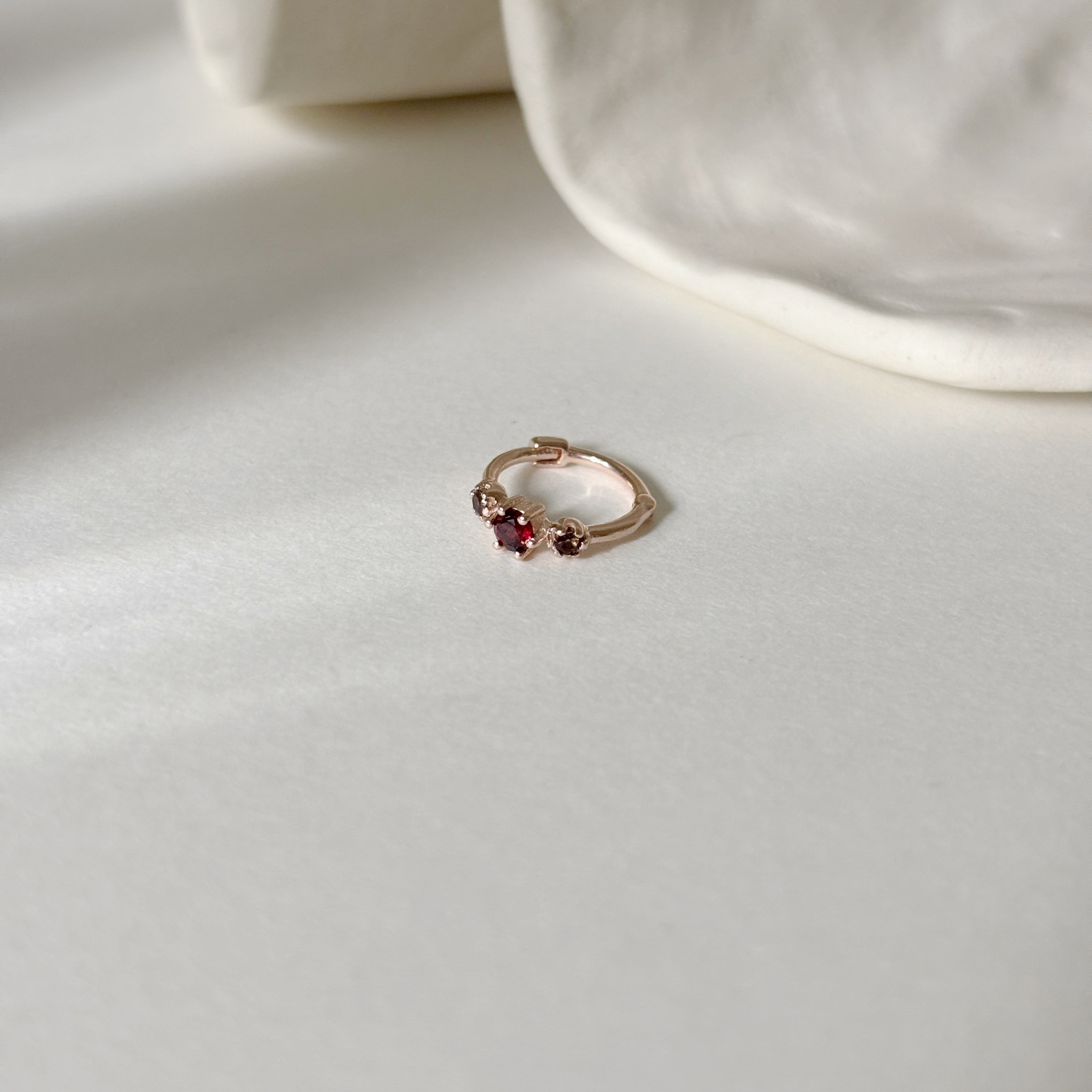 小花石榴茶晶耳圈