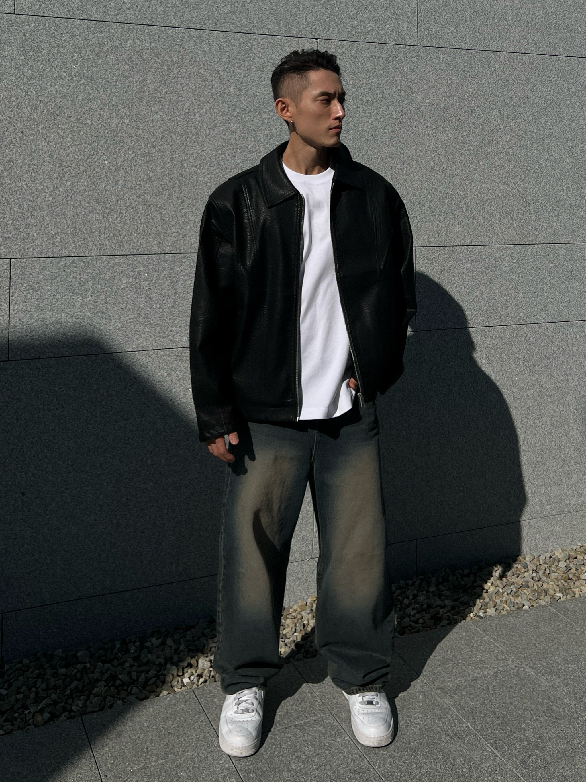 [1atm] 銀釦-剪裁皮外套