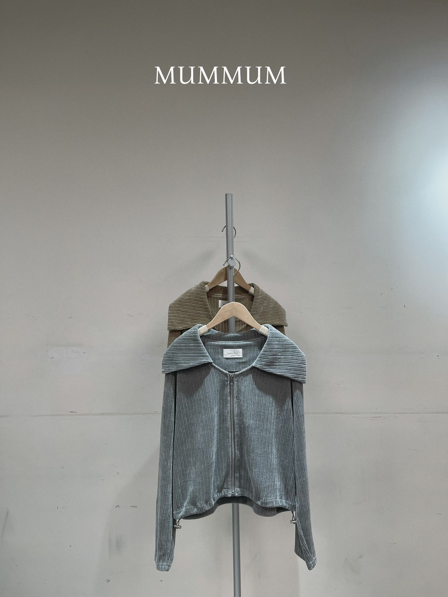 0212848a/ 大翻領條紋絨外套 42/42/22