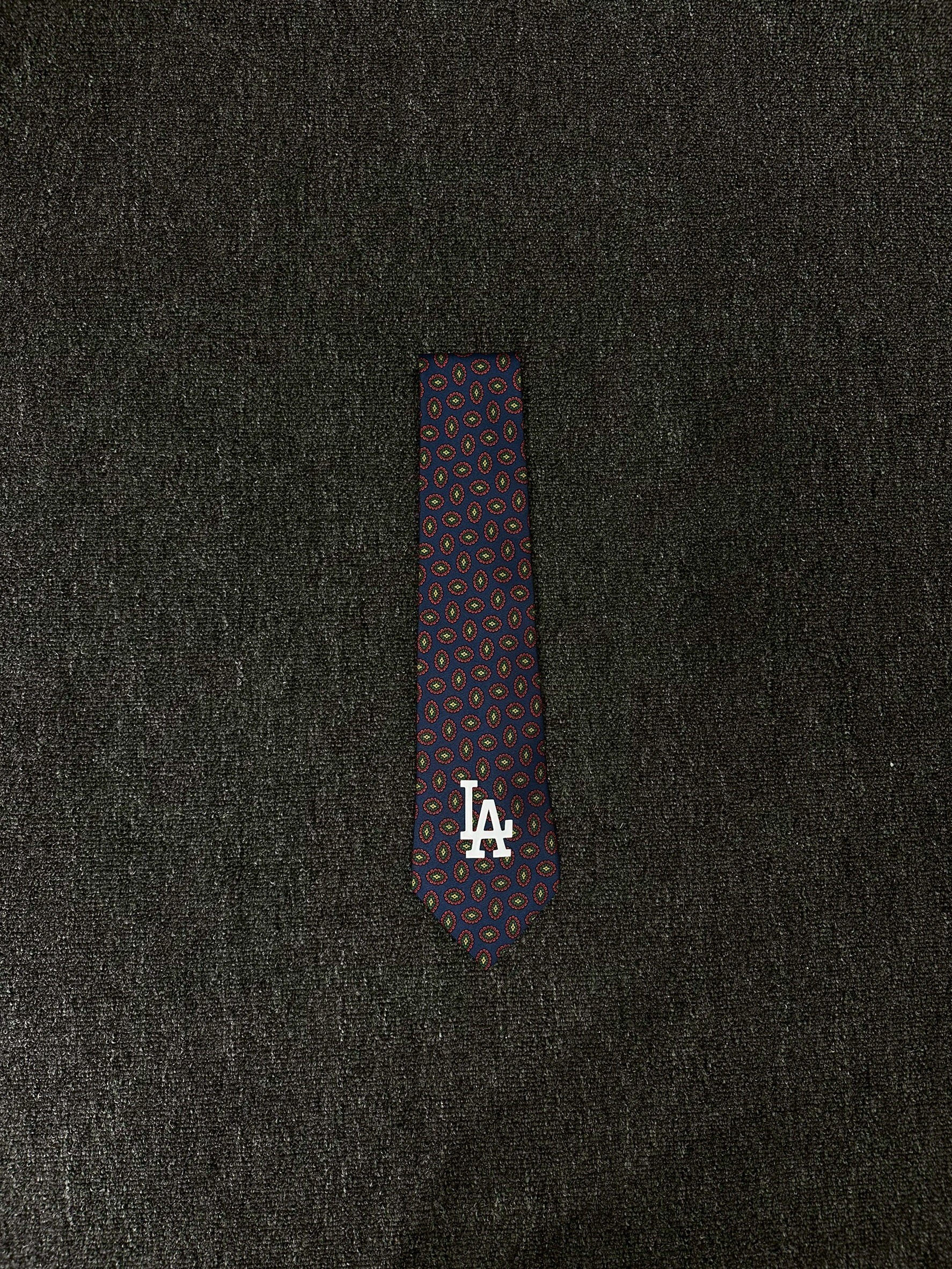 <穿搭必備單品!> Avantgarde Research Custom Tie 復古 領帶 360