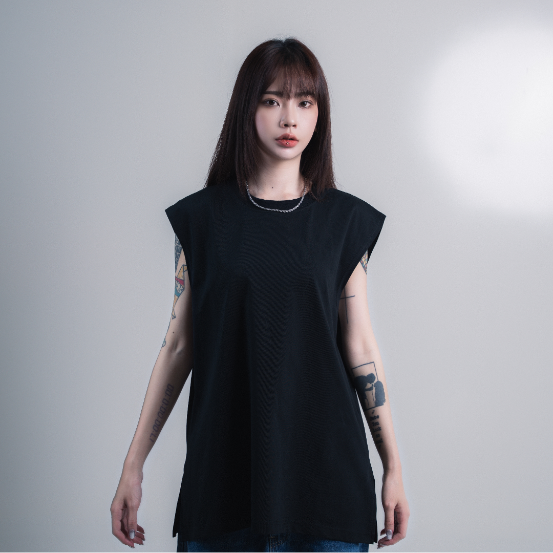 JINMANU 冰涼感 側開岔寬肩背心 無袖上衣