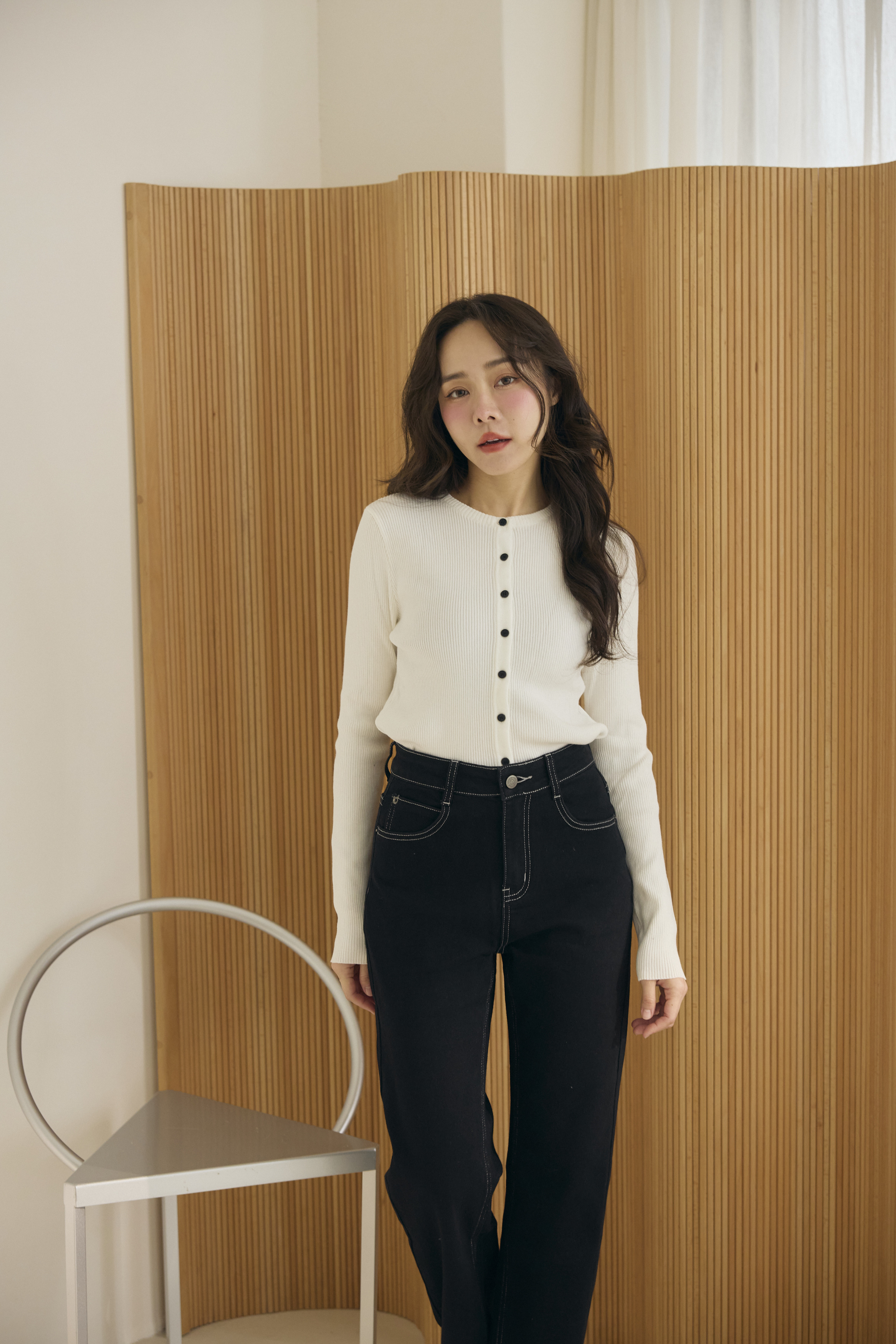 激瘦黑牛仔直筒褲