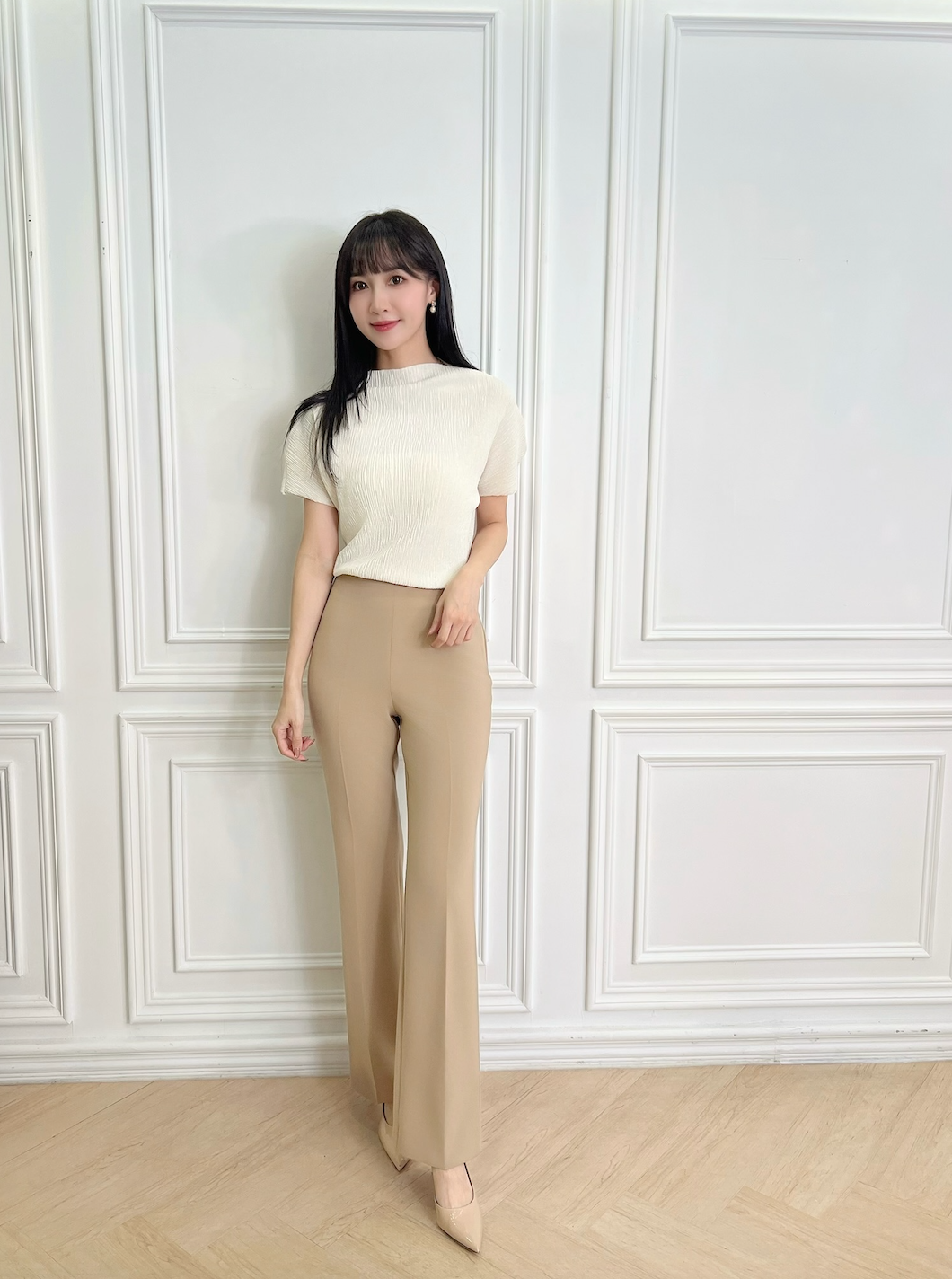 半領細褶感絨面上衣